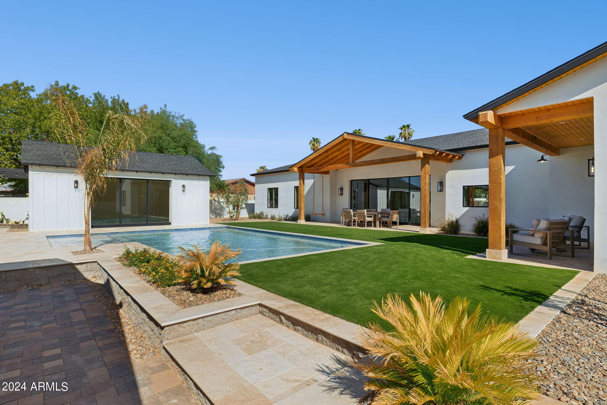 SUNBURST FARMS EAST 7 - Residential