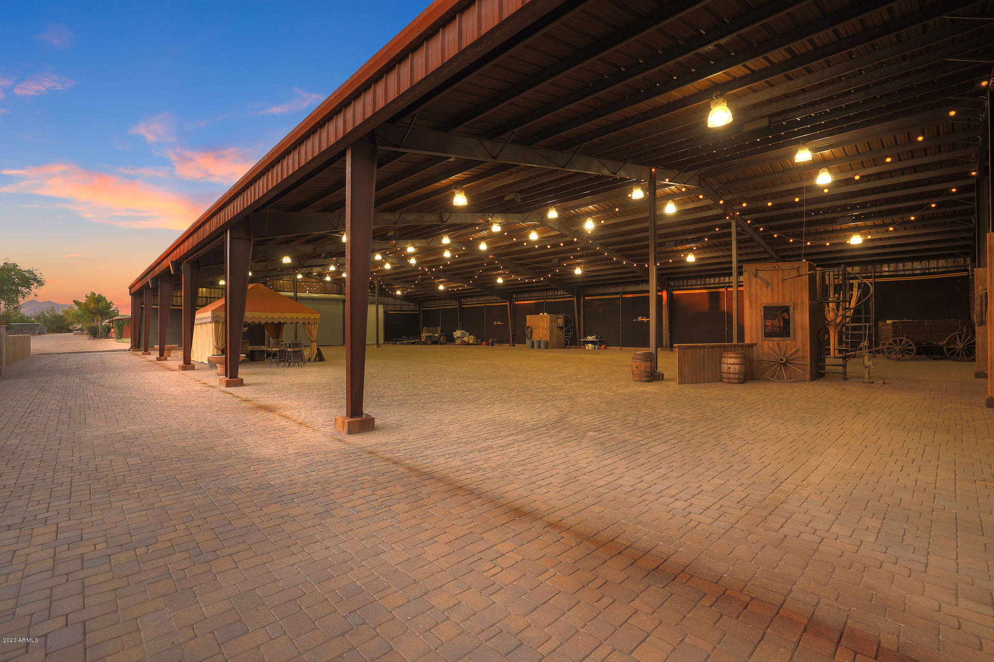 SCOTTSDALE HEIGHTS - Residential