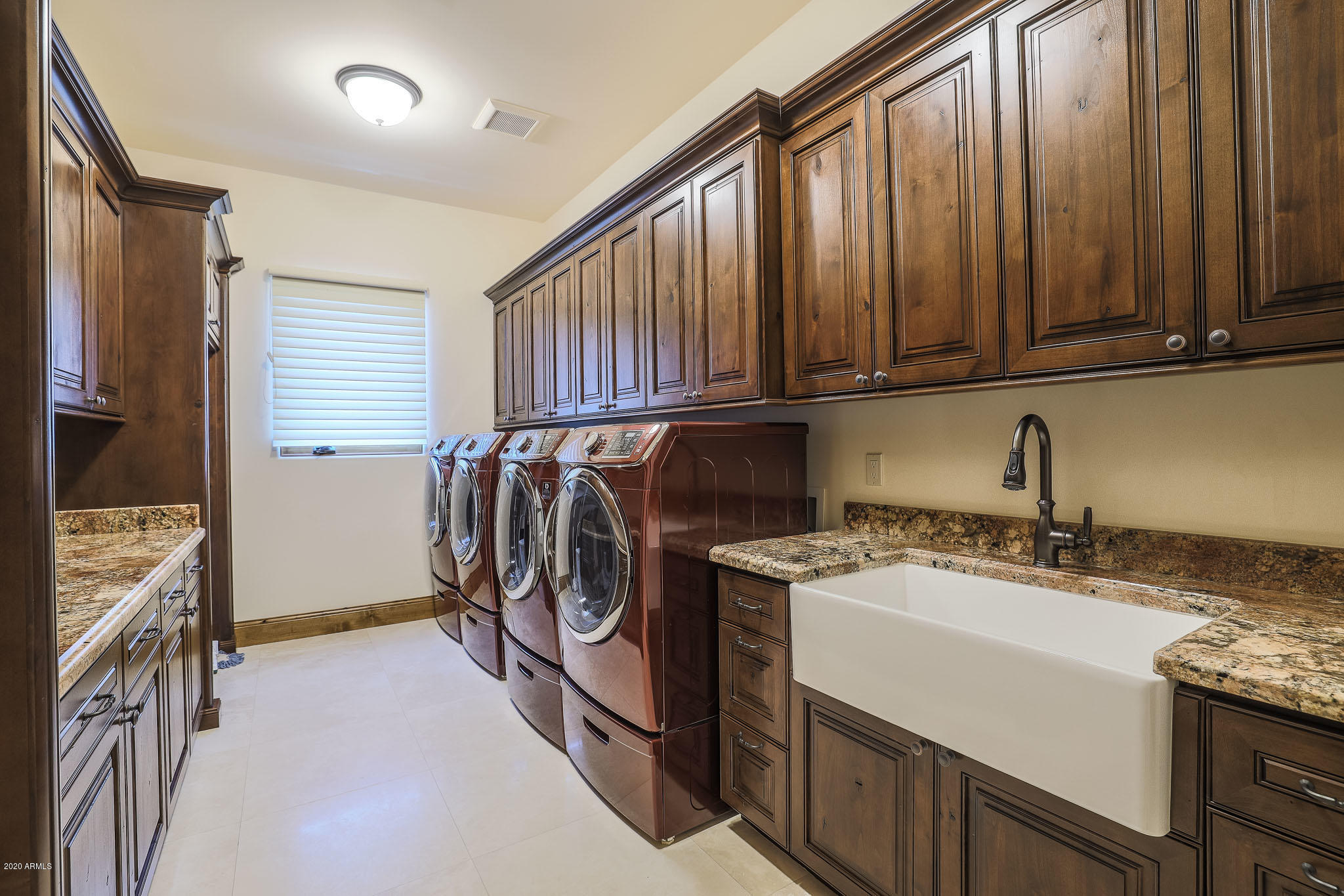 SCOTTSDALE HEIGHTS - Residential