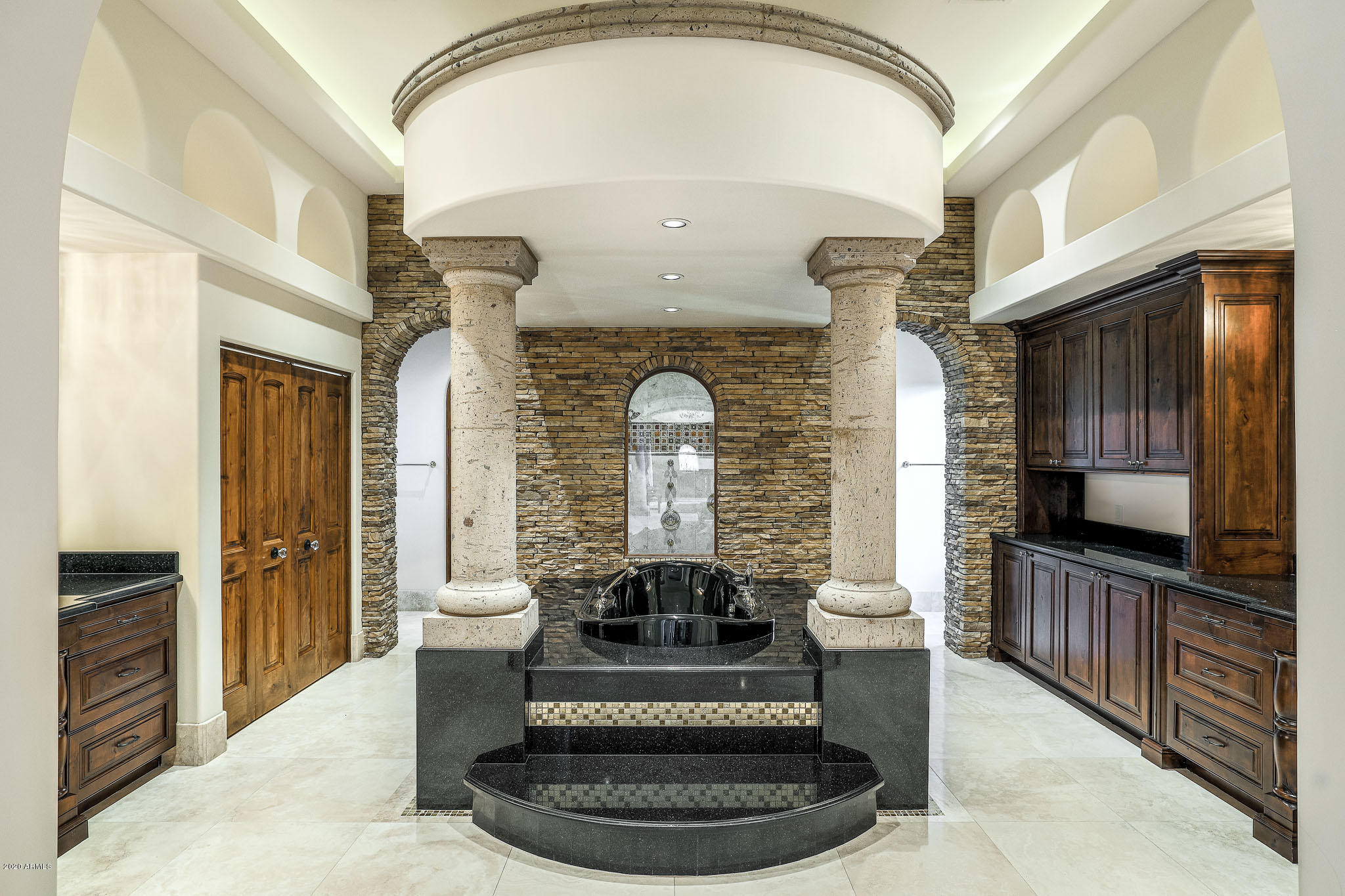 SCOTTSDALE HEIGHTS - Residential
