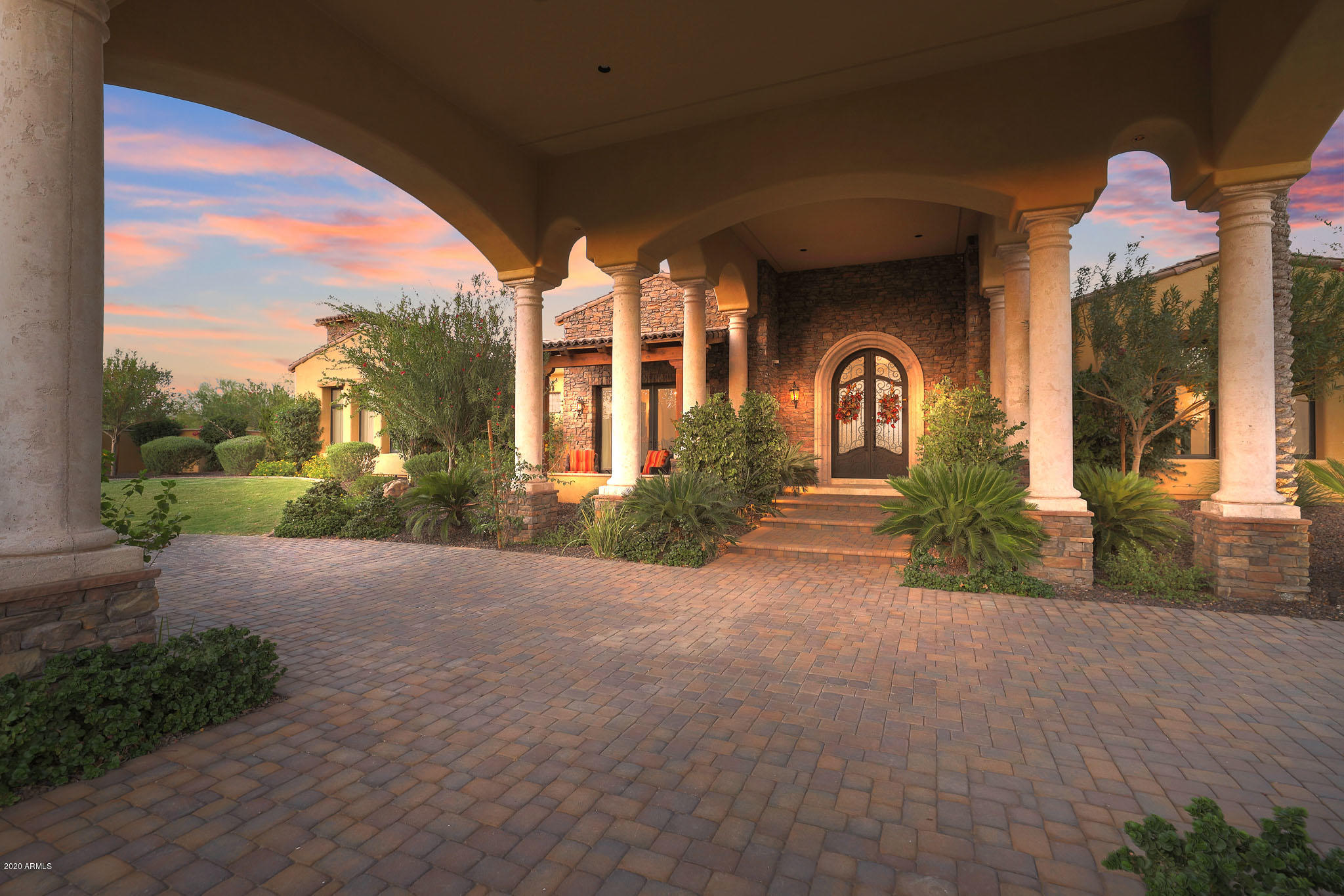 SCOTTSDALE HEIGHTS - Residential