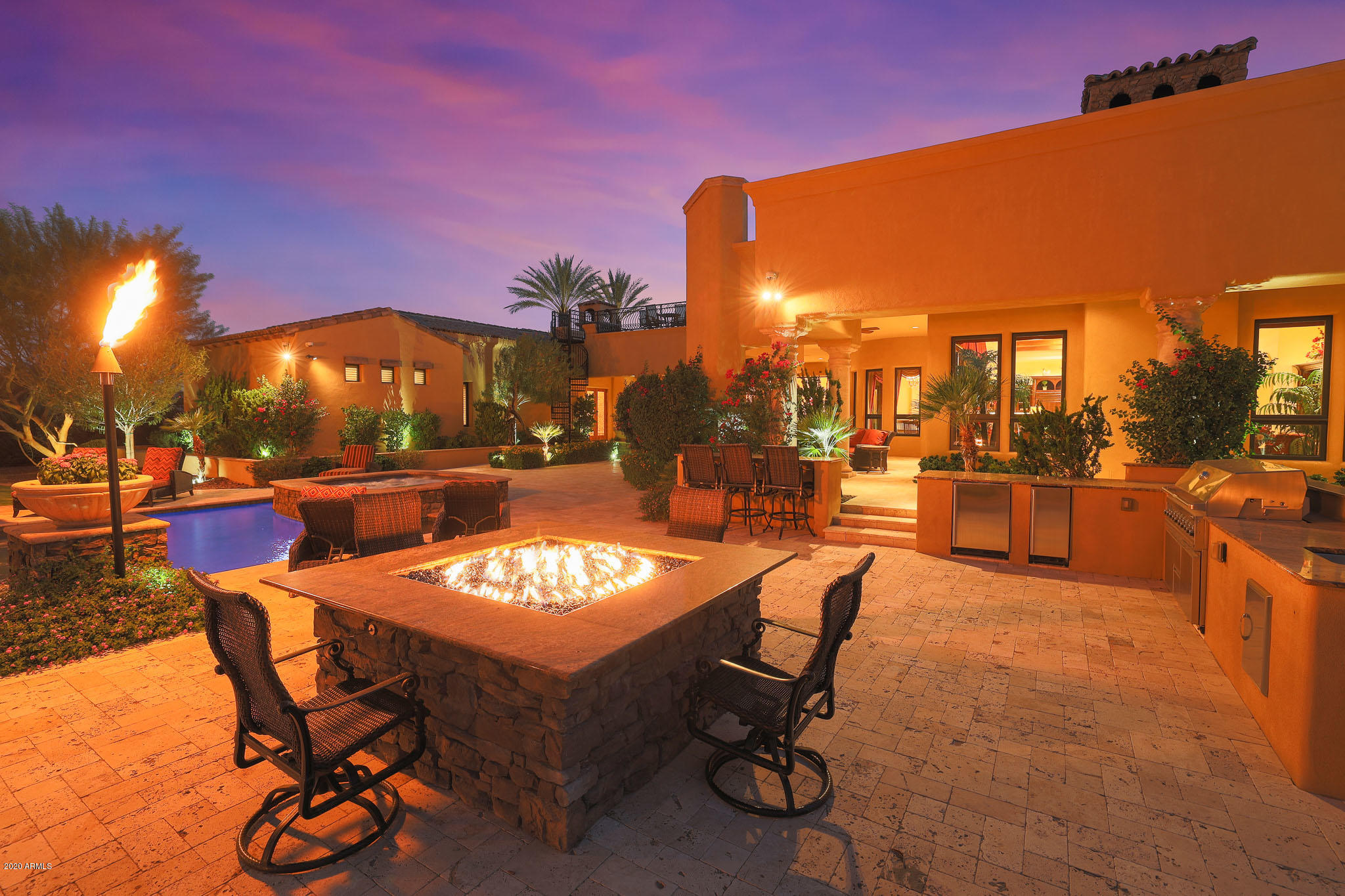 SCOTTSDALE HEIGHTS - Residential