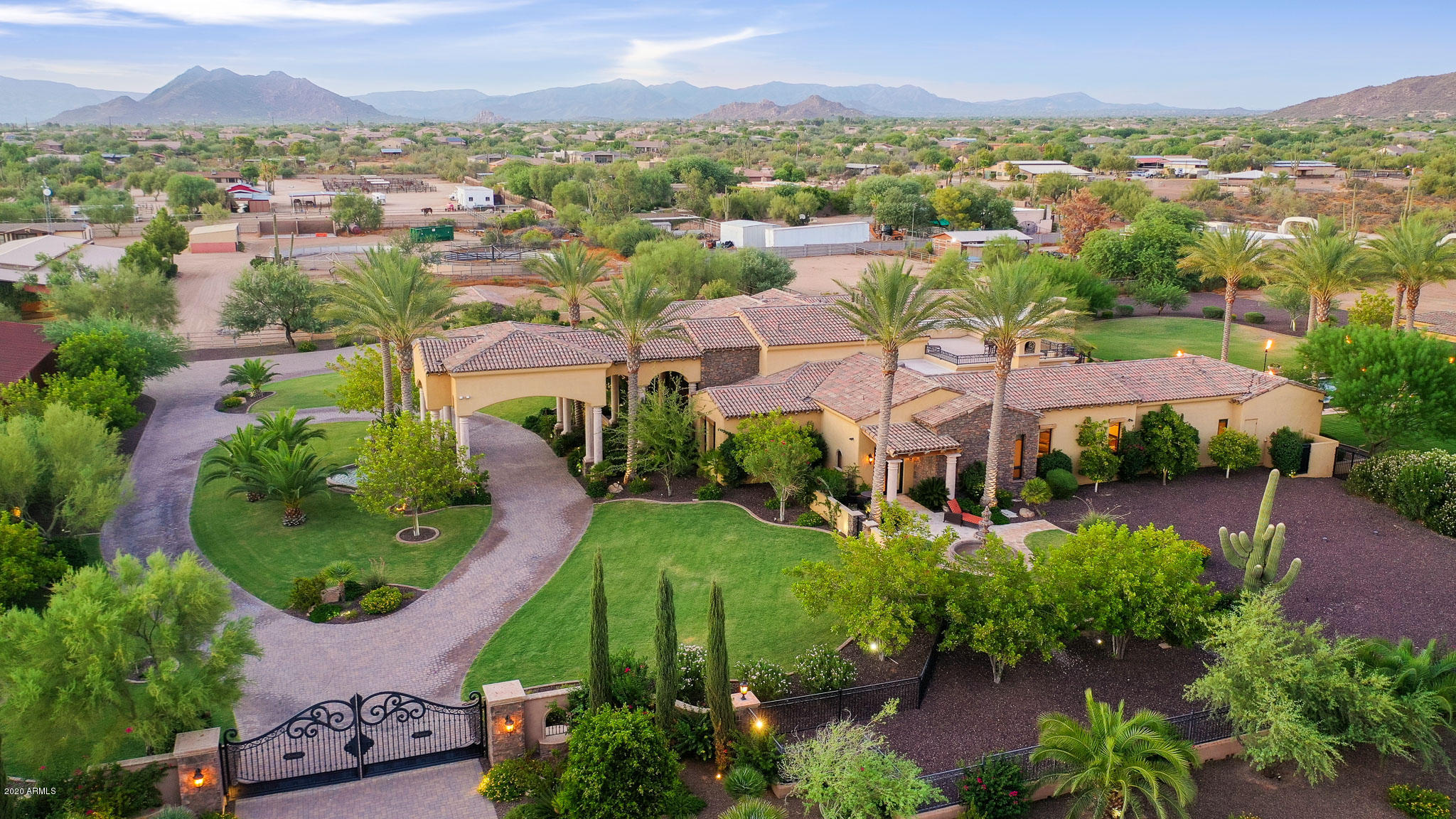 SCOTTSDALE HEIGHTS - Residential