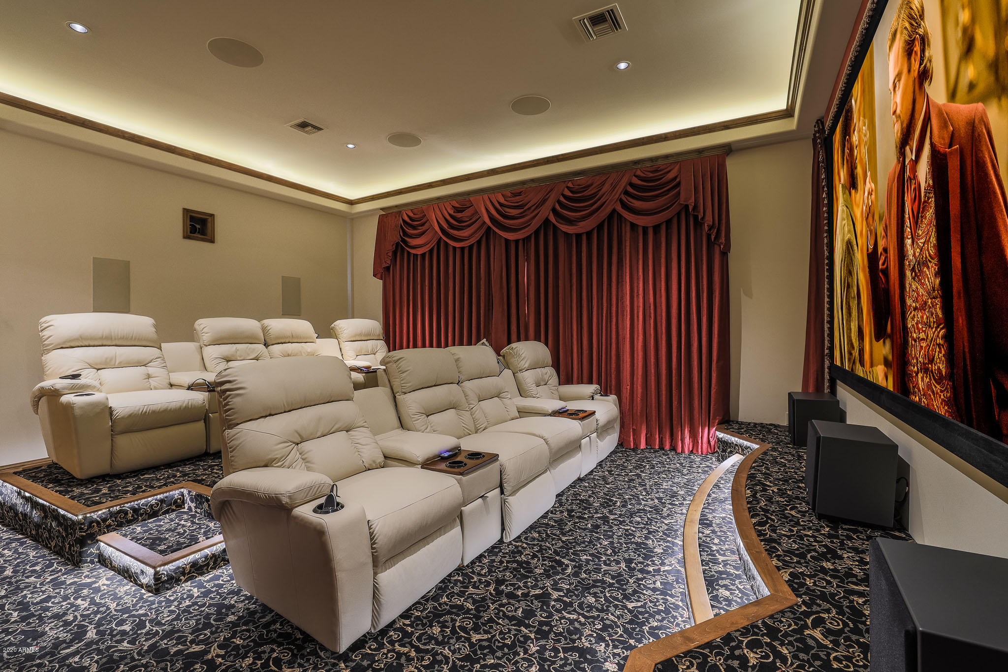 SCOTTSDALE HEIGHTS - Residential