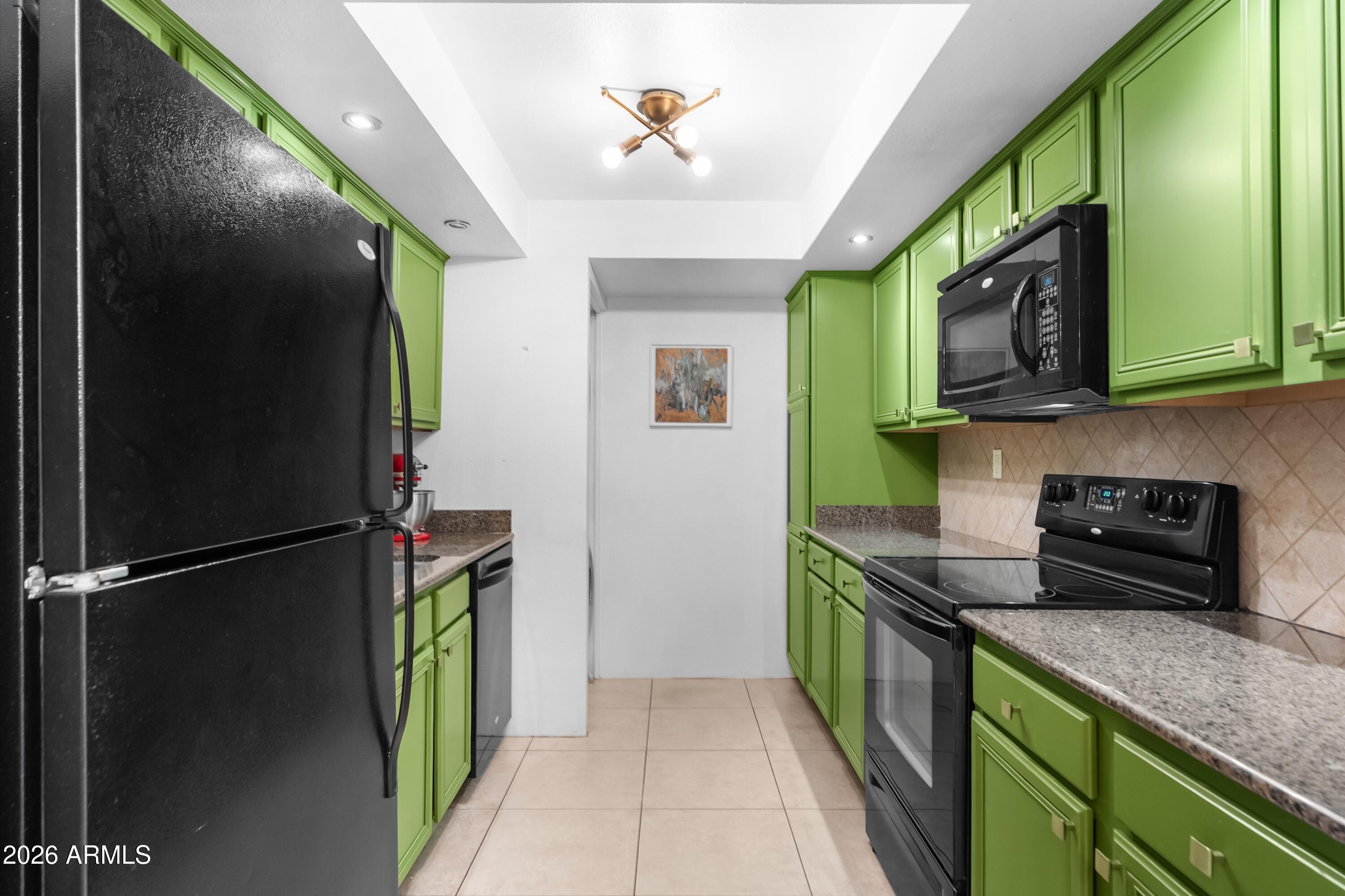 SCOTTSDALE TERRACE CONDOMINIUMS - Residential