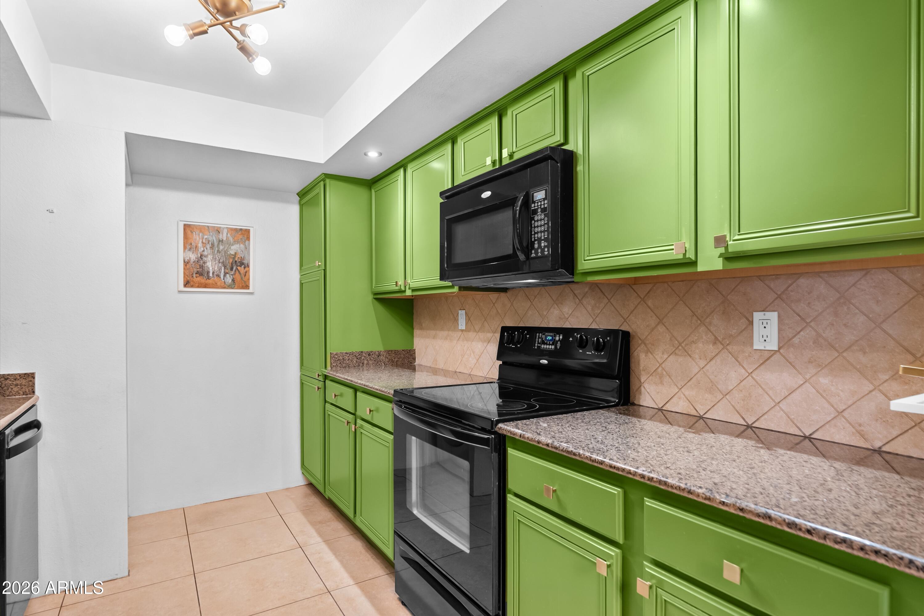 SCOTTSDALE TERRACE CONDOMINIUMS - Residential