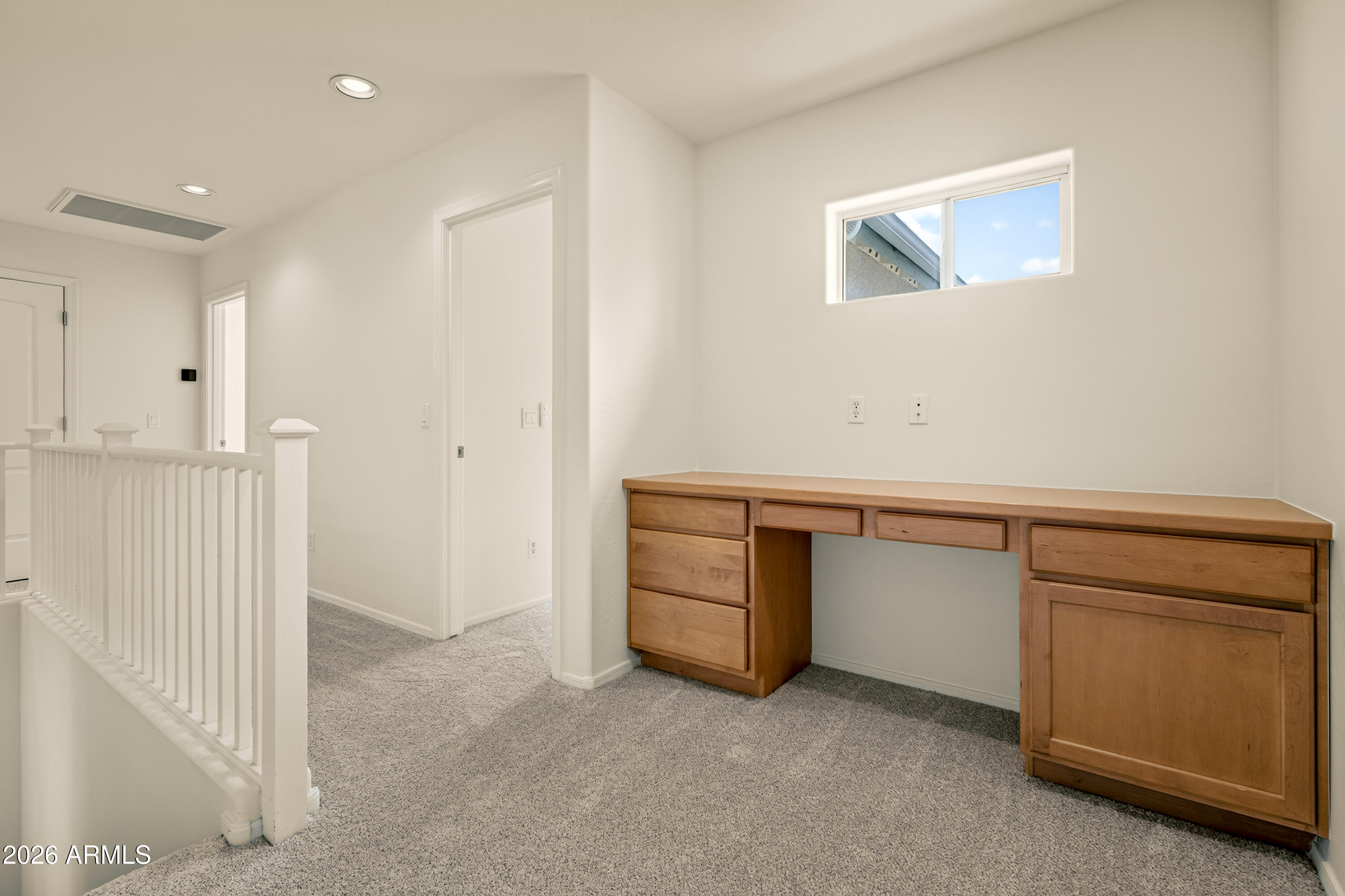 MOUNTAIN GATE - Residential