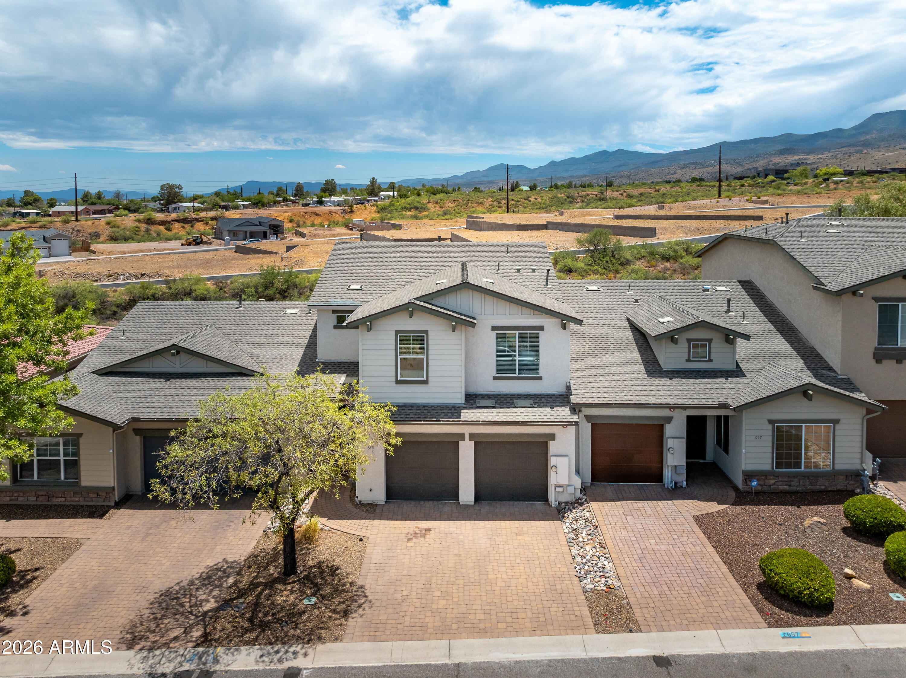 MOUNTAIN GATE - Residential