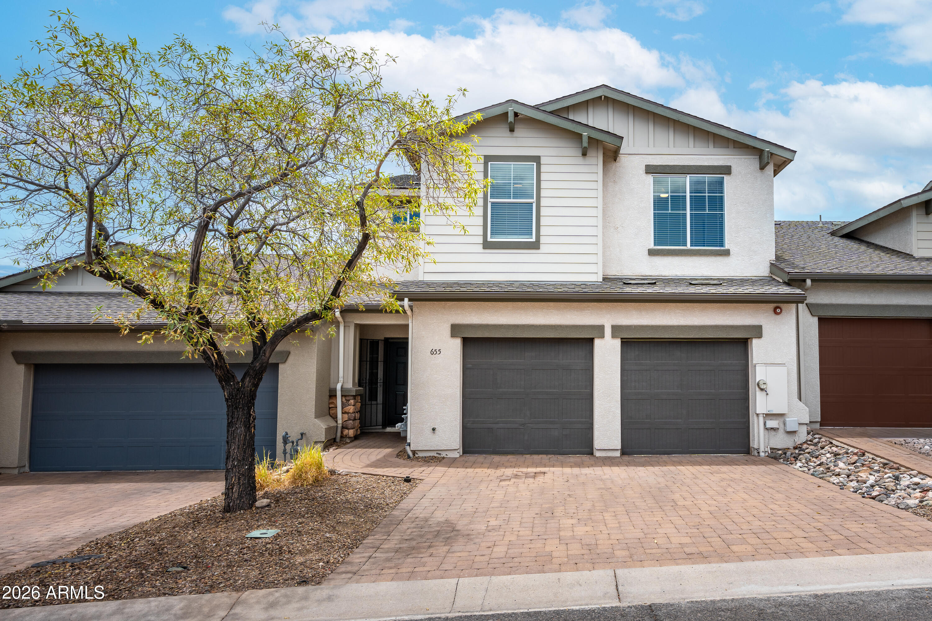 MOUNTAIN GATE - Residential