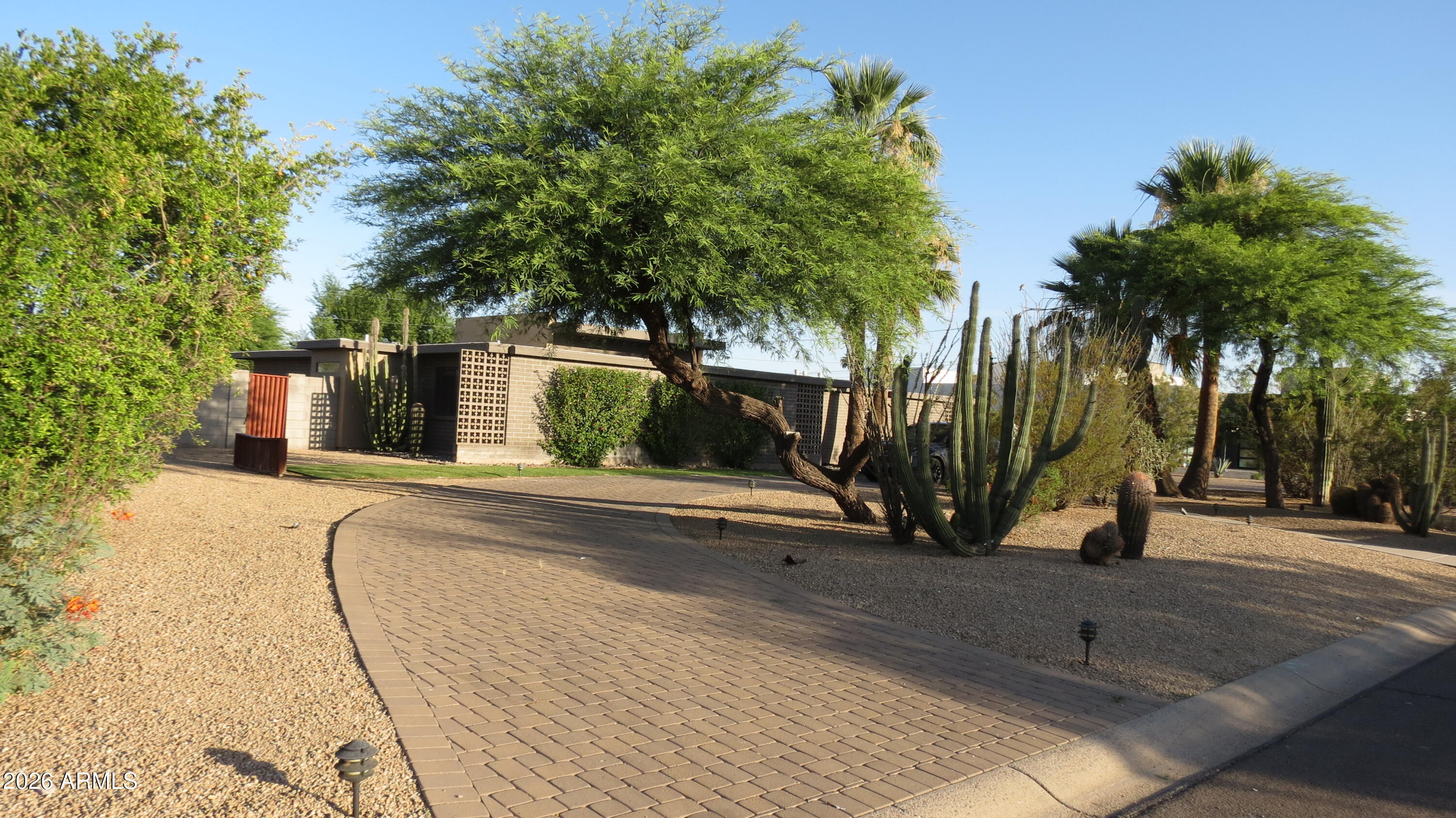 DESERT ESTATES 11 - Residential Lease