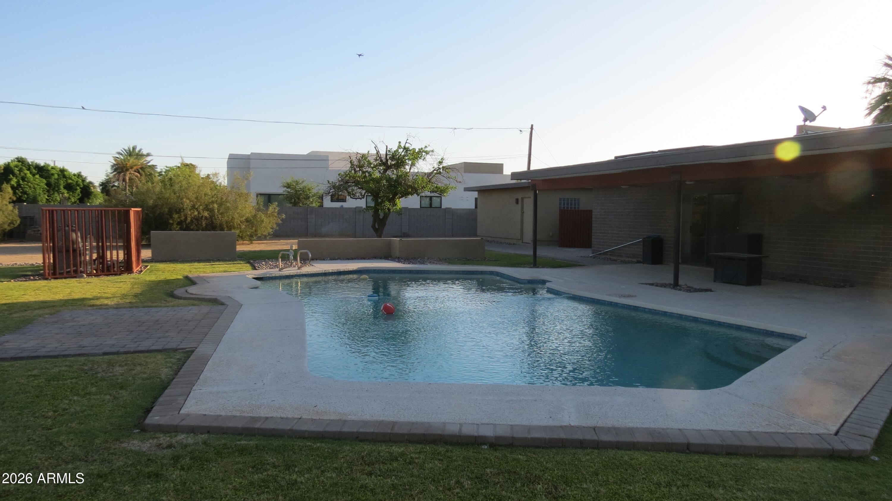 DESERT ESTATES 11 - Residential Lease