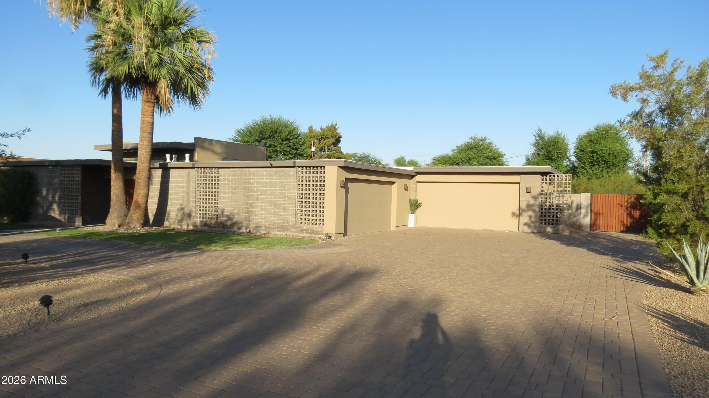 DESERT ESTATES 11 - Residential Lease