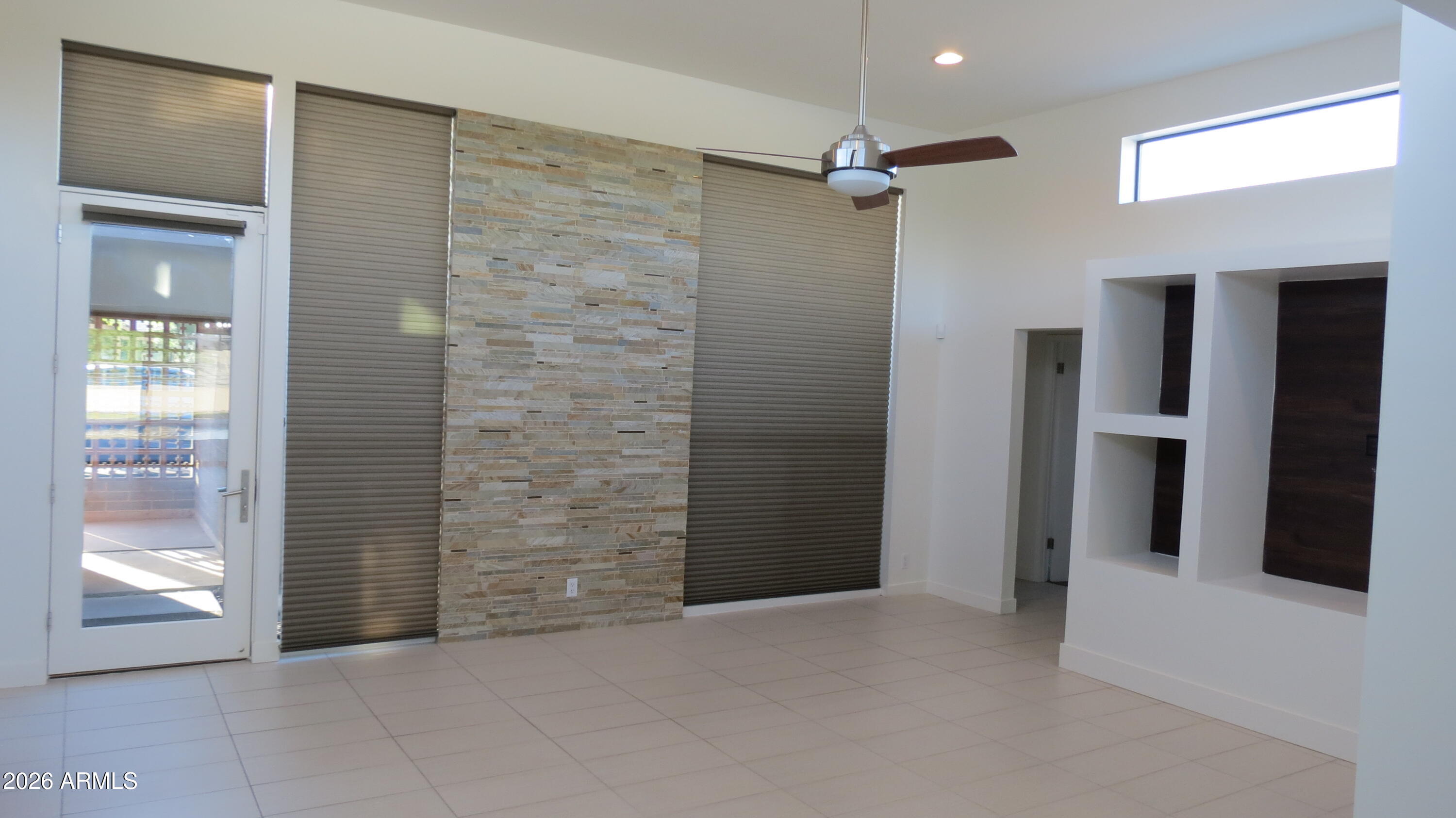 DESERT ESTATES 11 - Residential Lease
