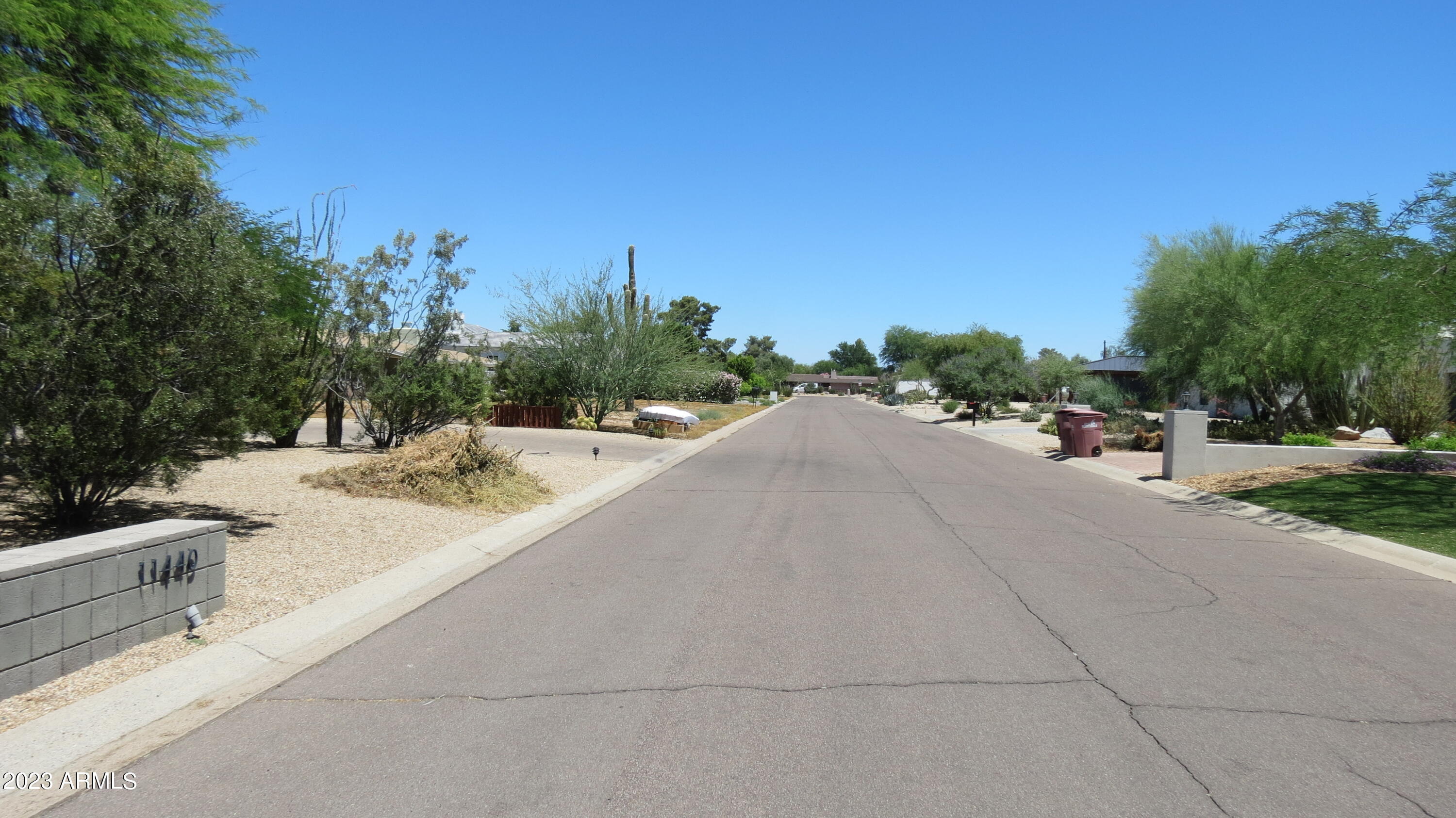 DESERT ESTATES 11 - Residential Lease