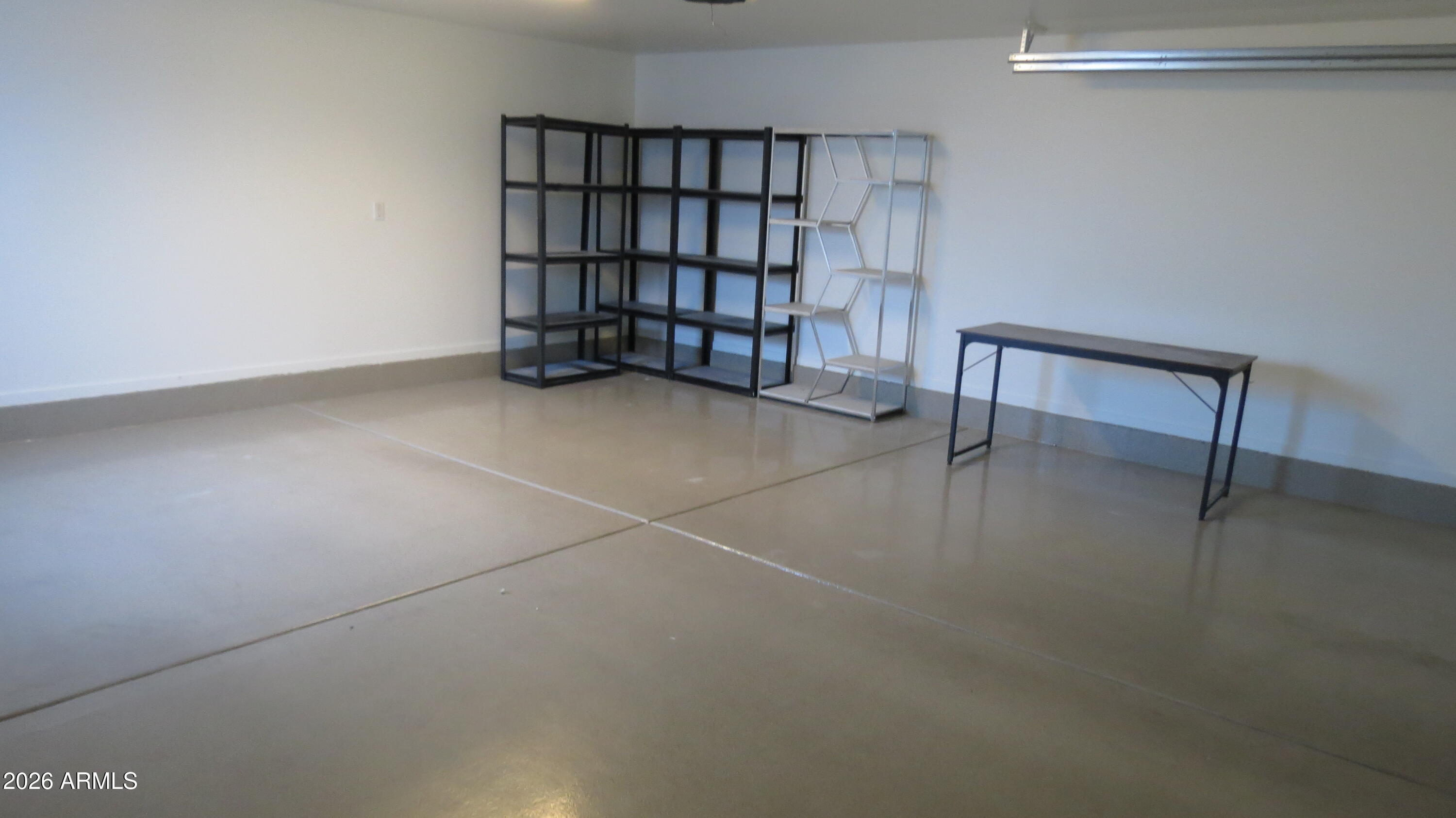 DESERT ESTATES 11 - Residential Lease
