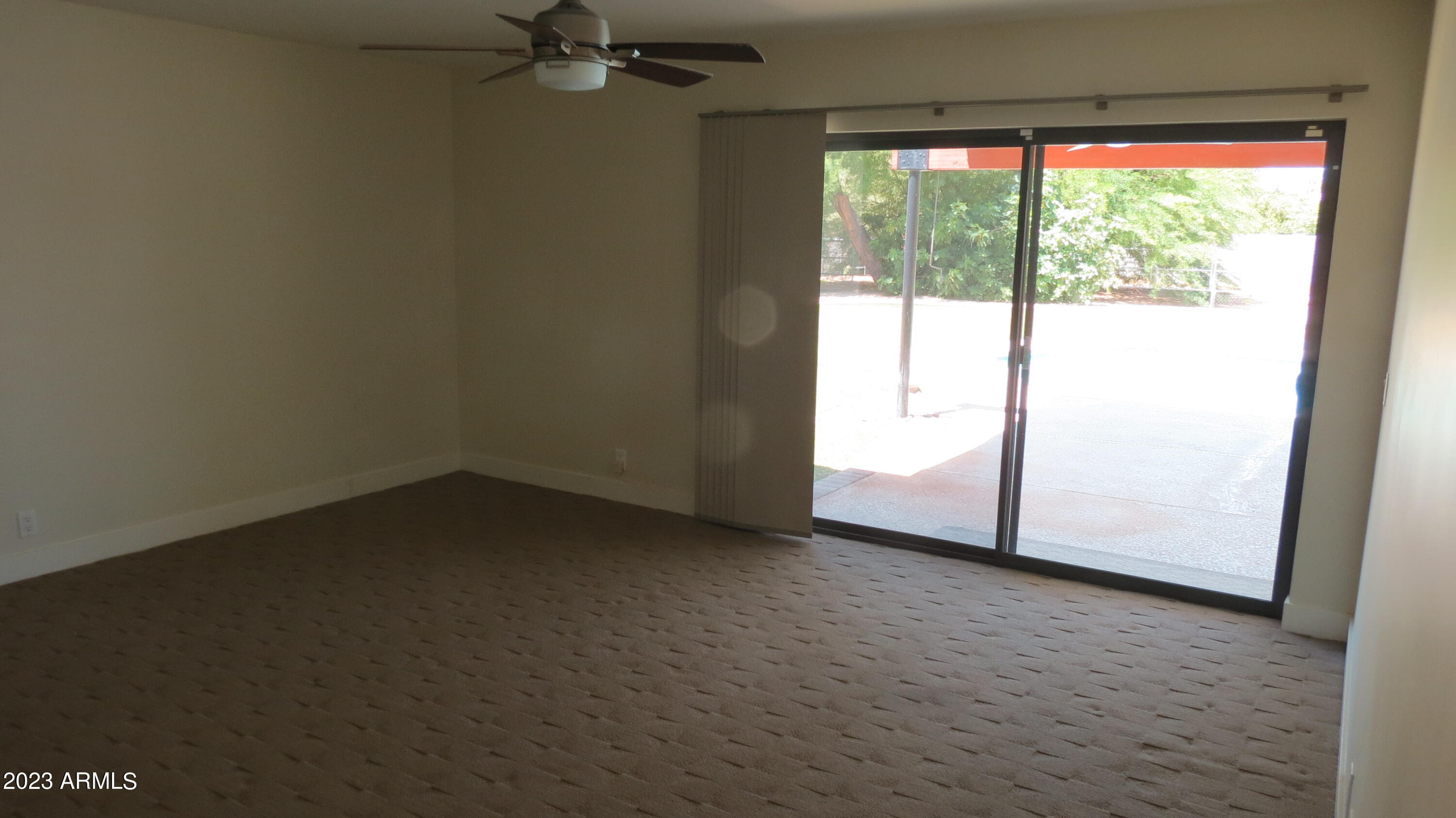 DESERT ESTATES 11 - Residential Lease