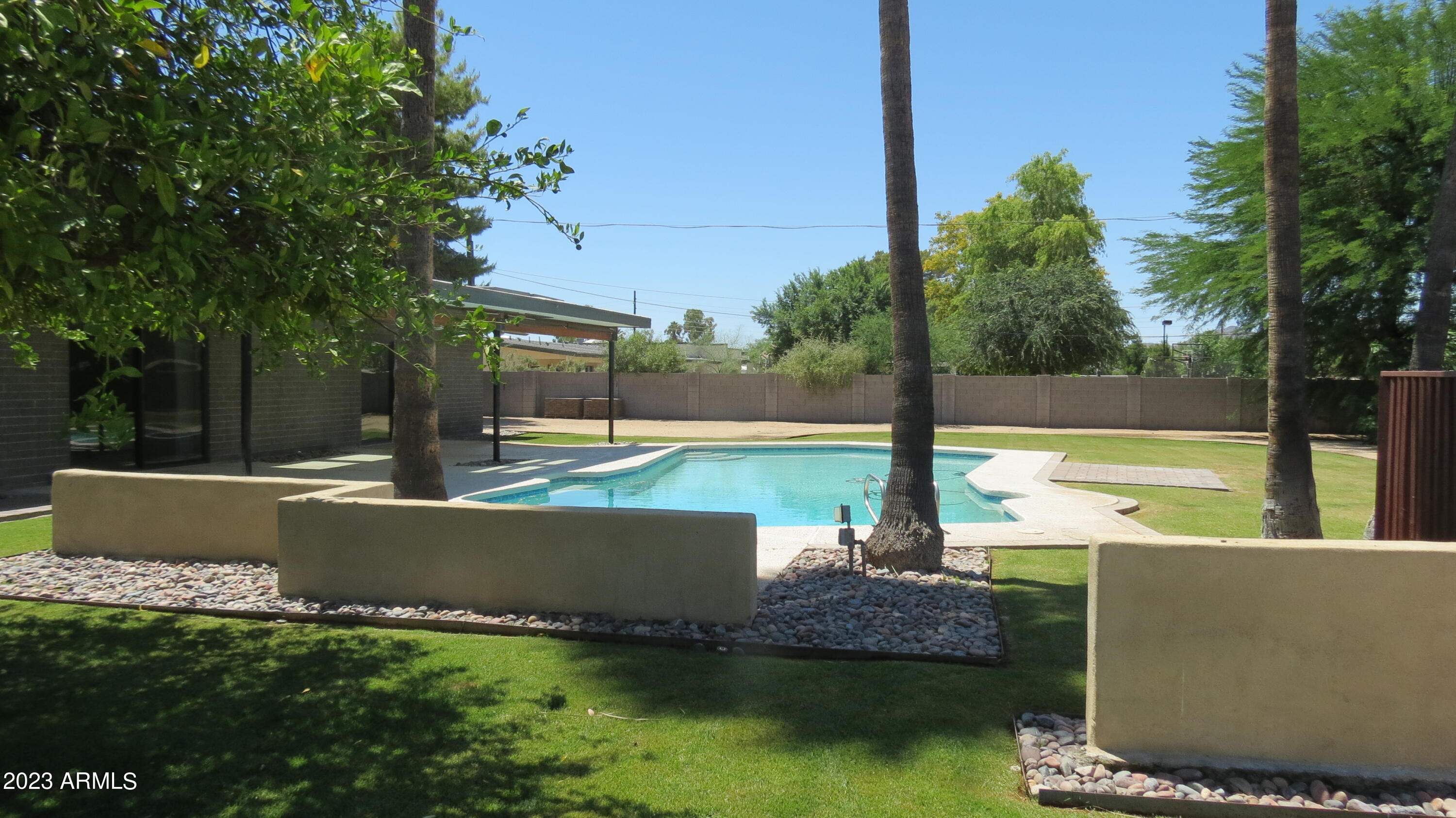 DESERT ESTATES 11 - Residential Lease