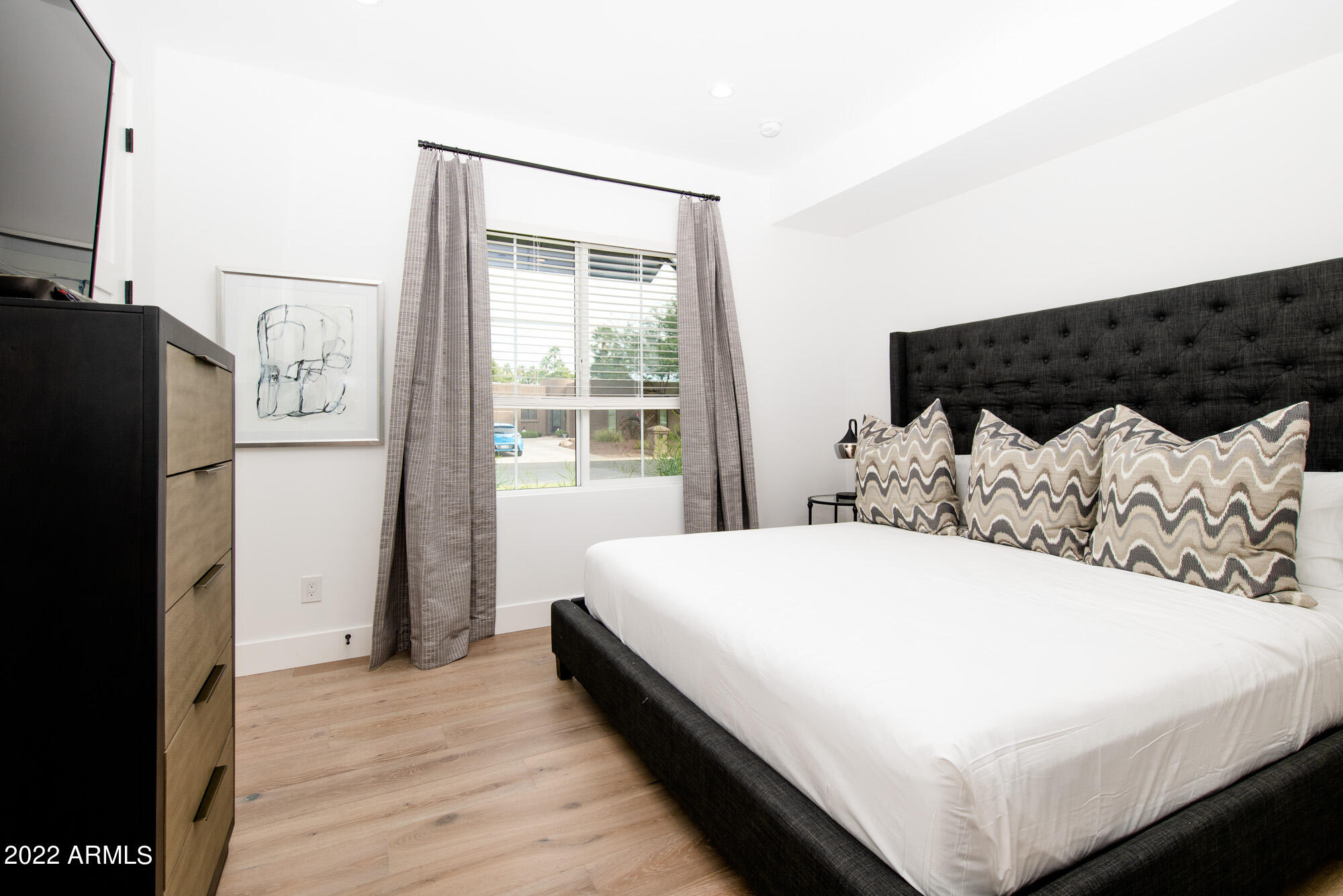 THUNDERBIRD EAST 3 - Residential