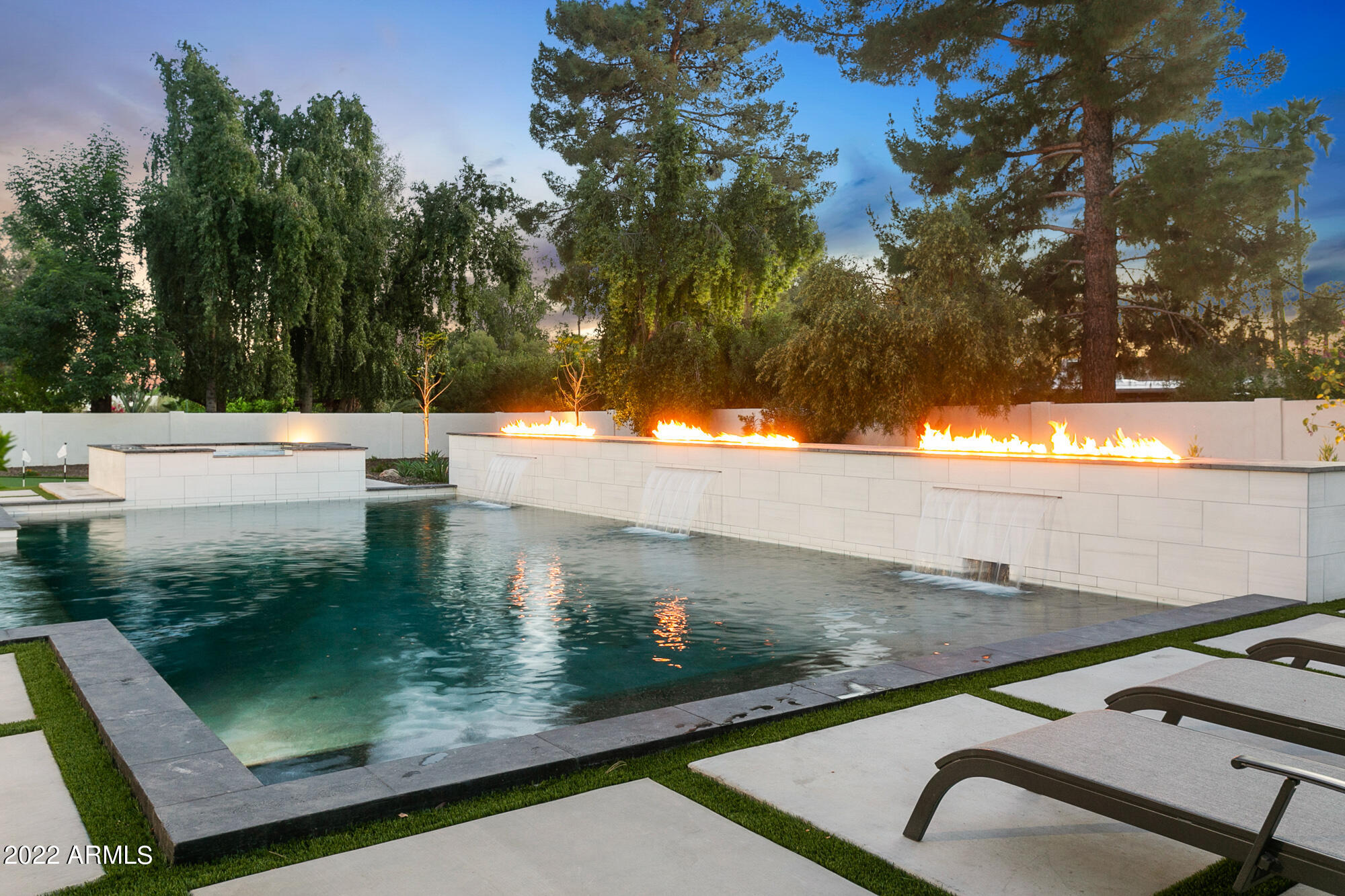 THUNDERBIRD EAST 3 - Residential