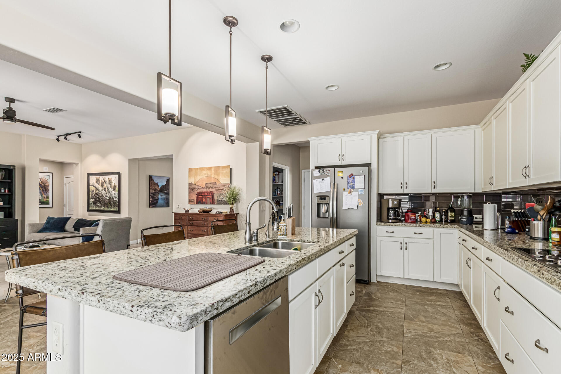 ROBSON RANCH - Residential