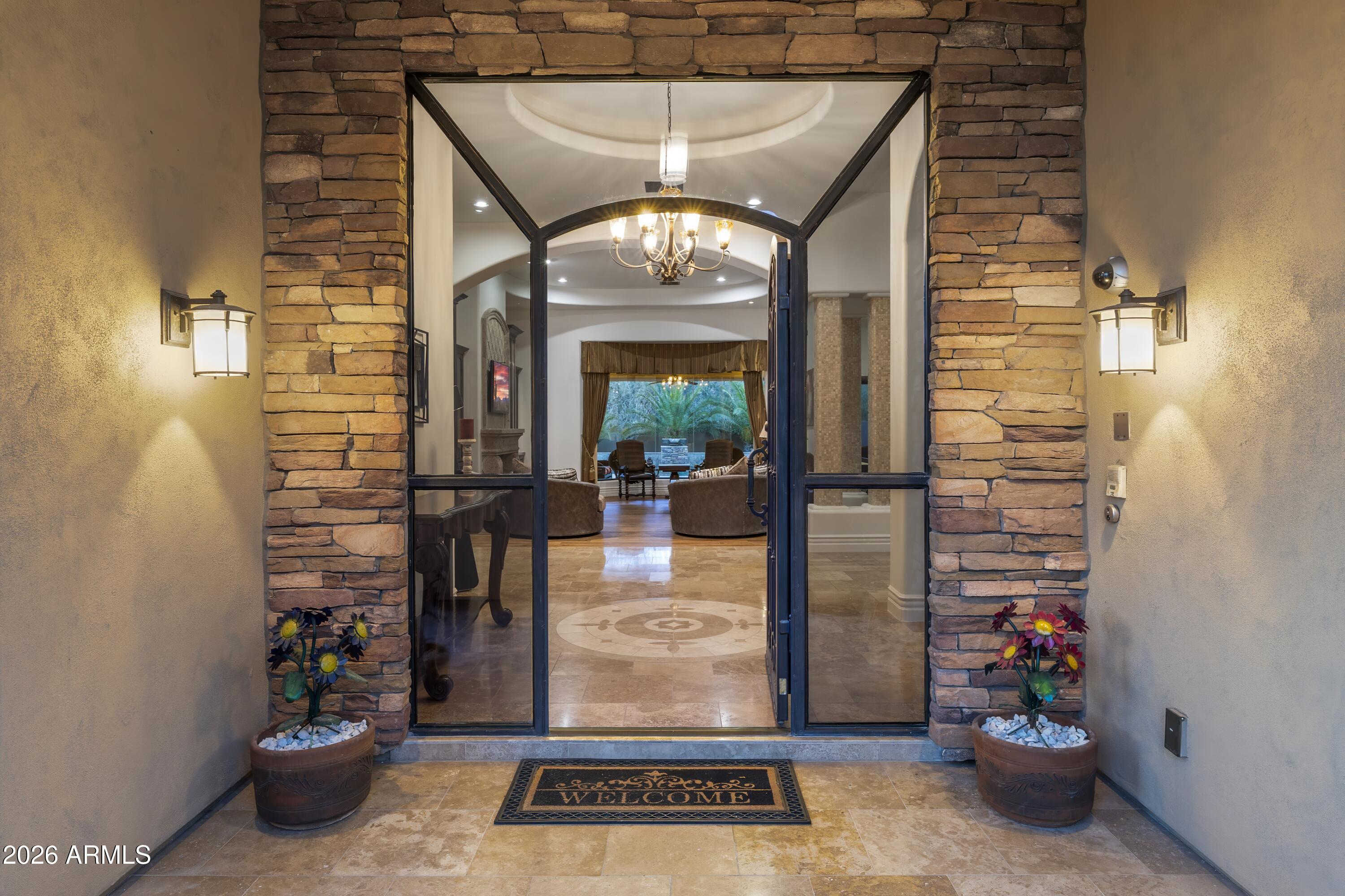 PINNACLE PARADISE - Residential