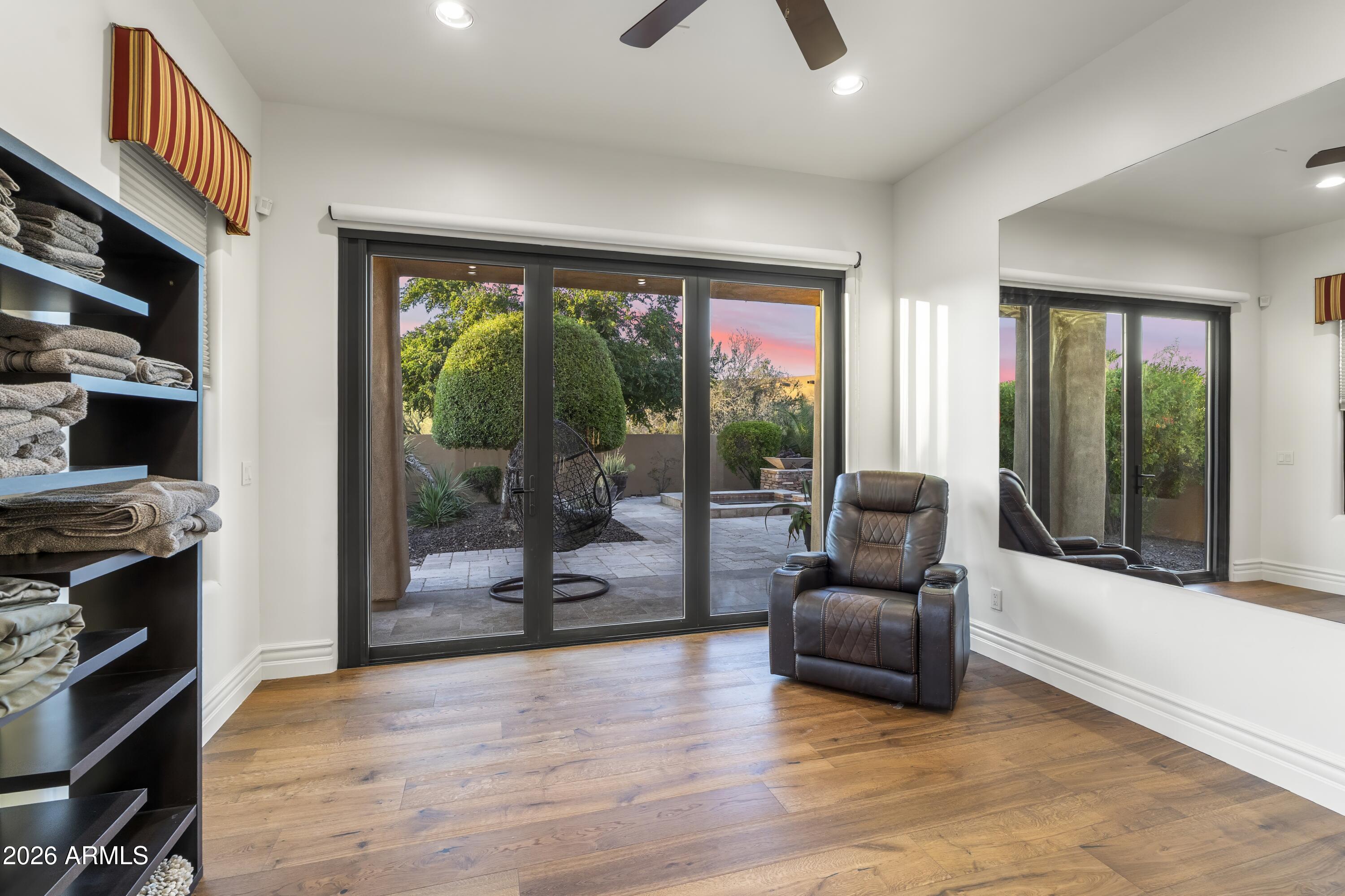 PINNACLE PARADISE - Residential