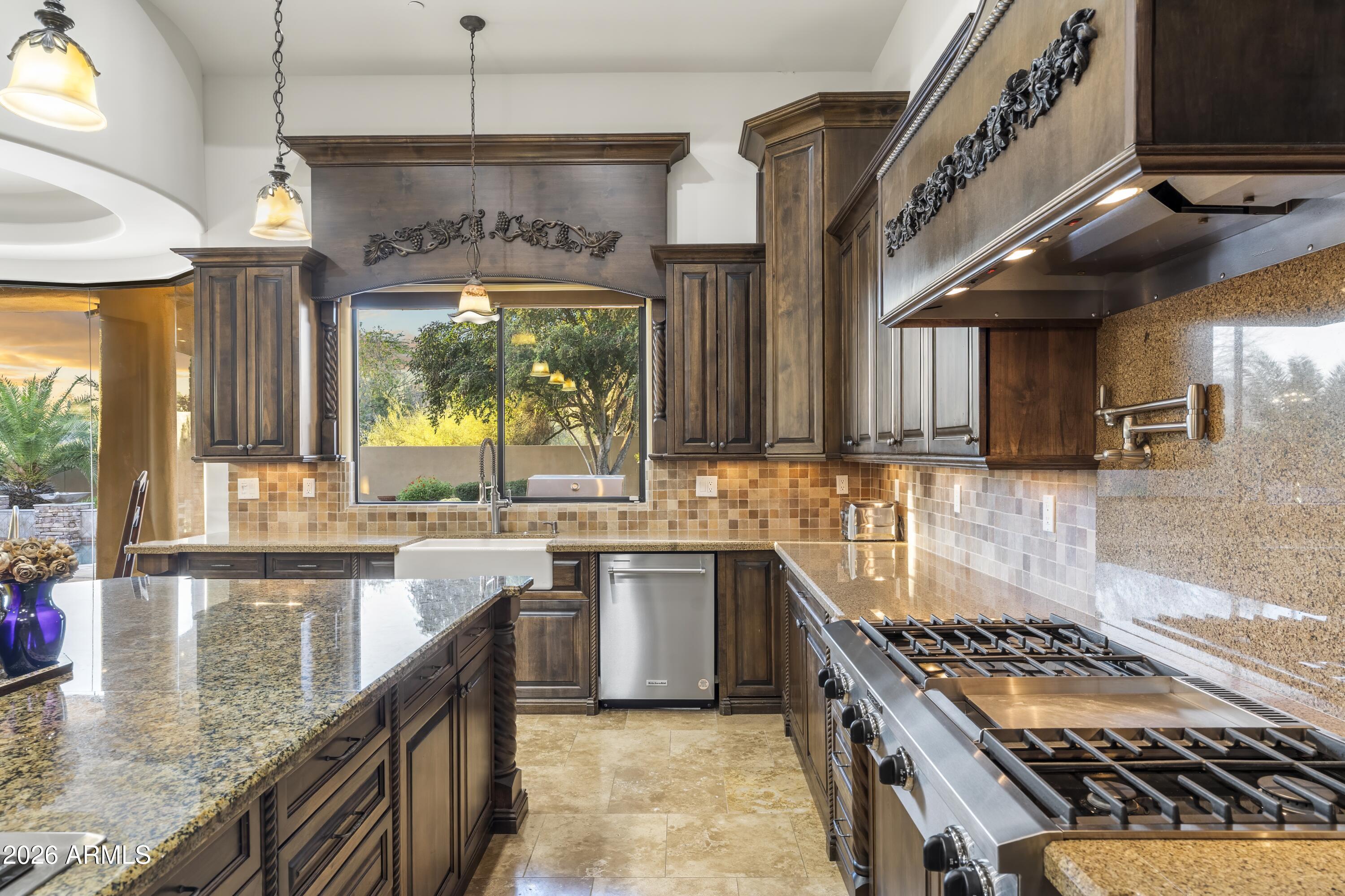 PINNACLE PARADISE - Residential