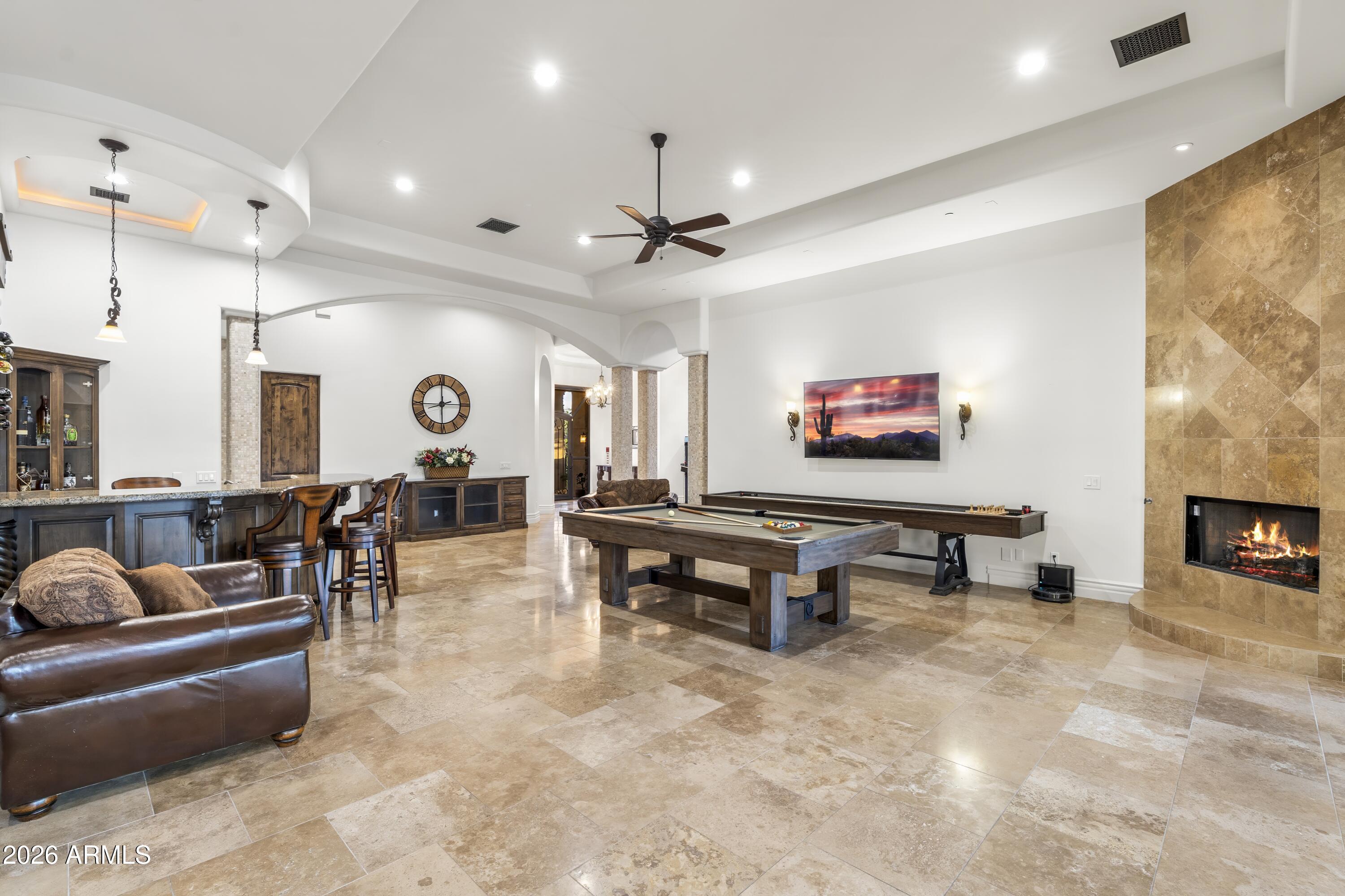 PINNACLE PARADISE - Residential