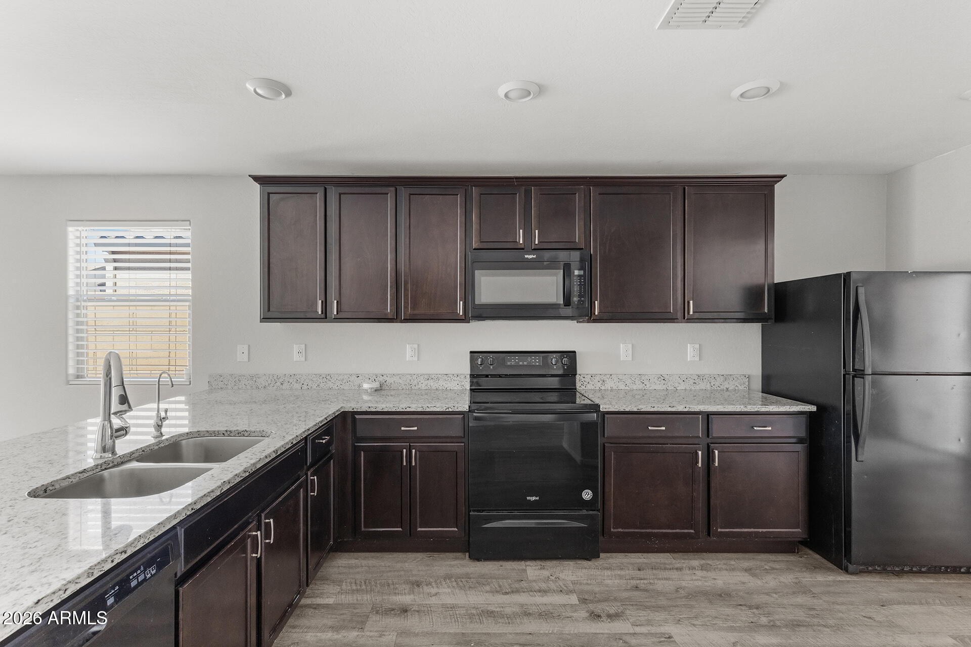 MAGMA RANCH II UNIT 2 - Residential