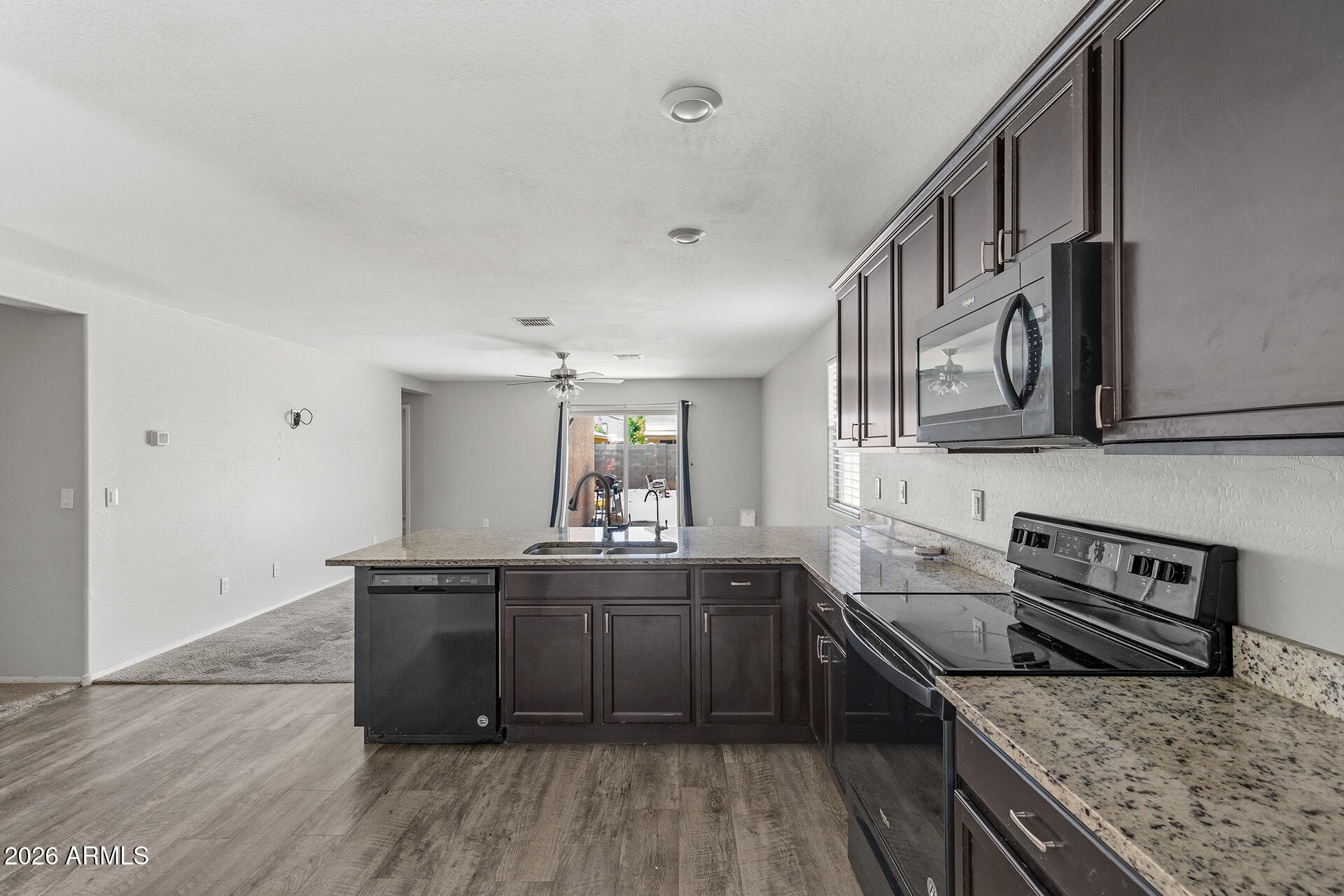 MAGMA RANCH II UNIT 2 - Residential