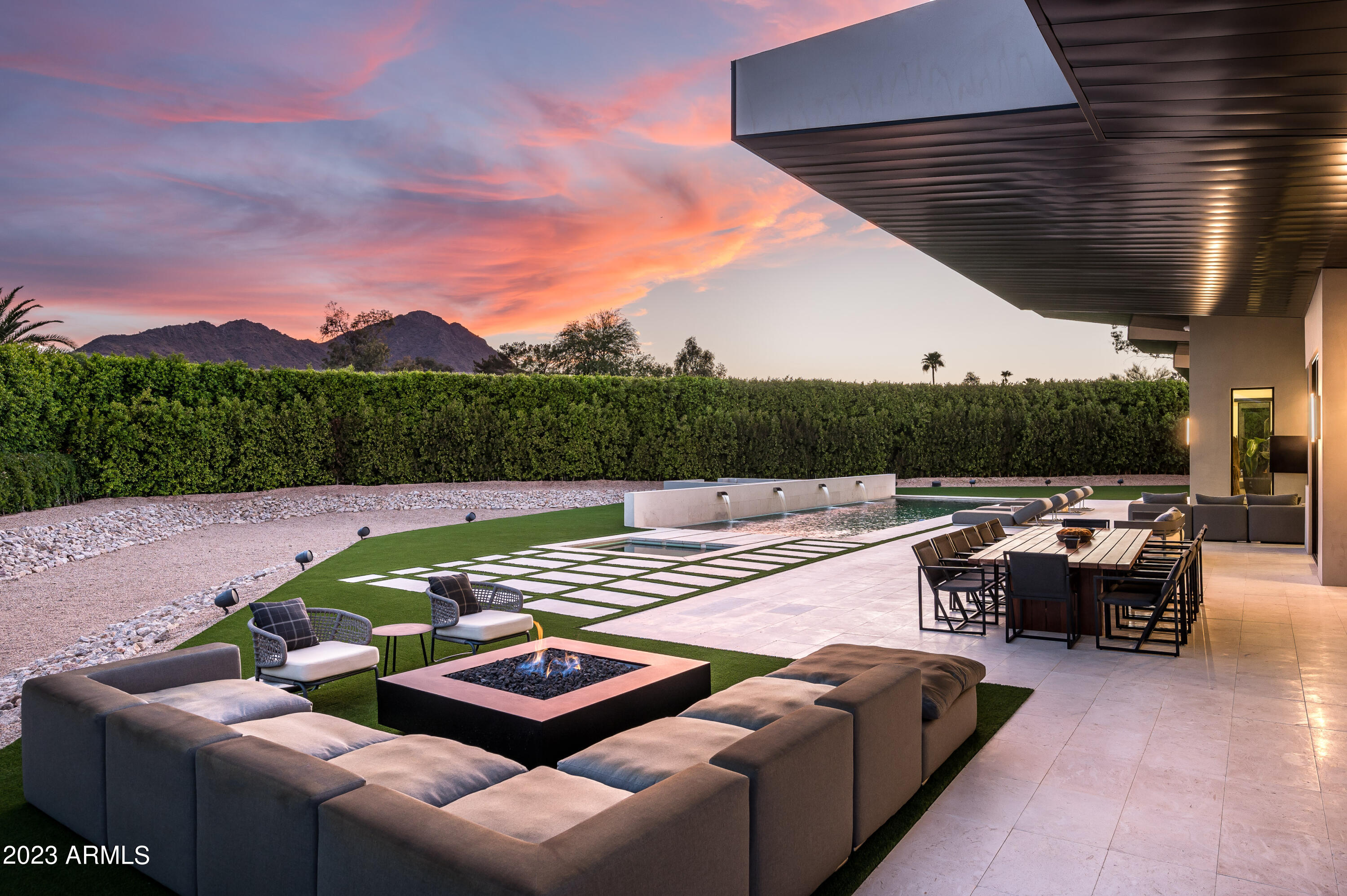 STONEVIEW - Residential