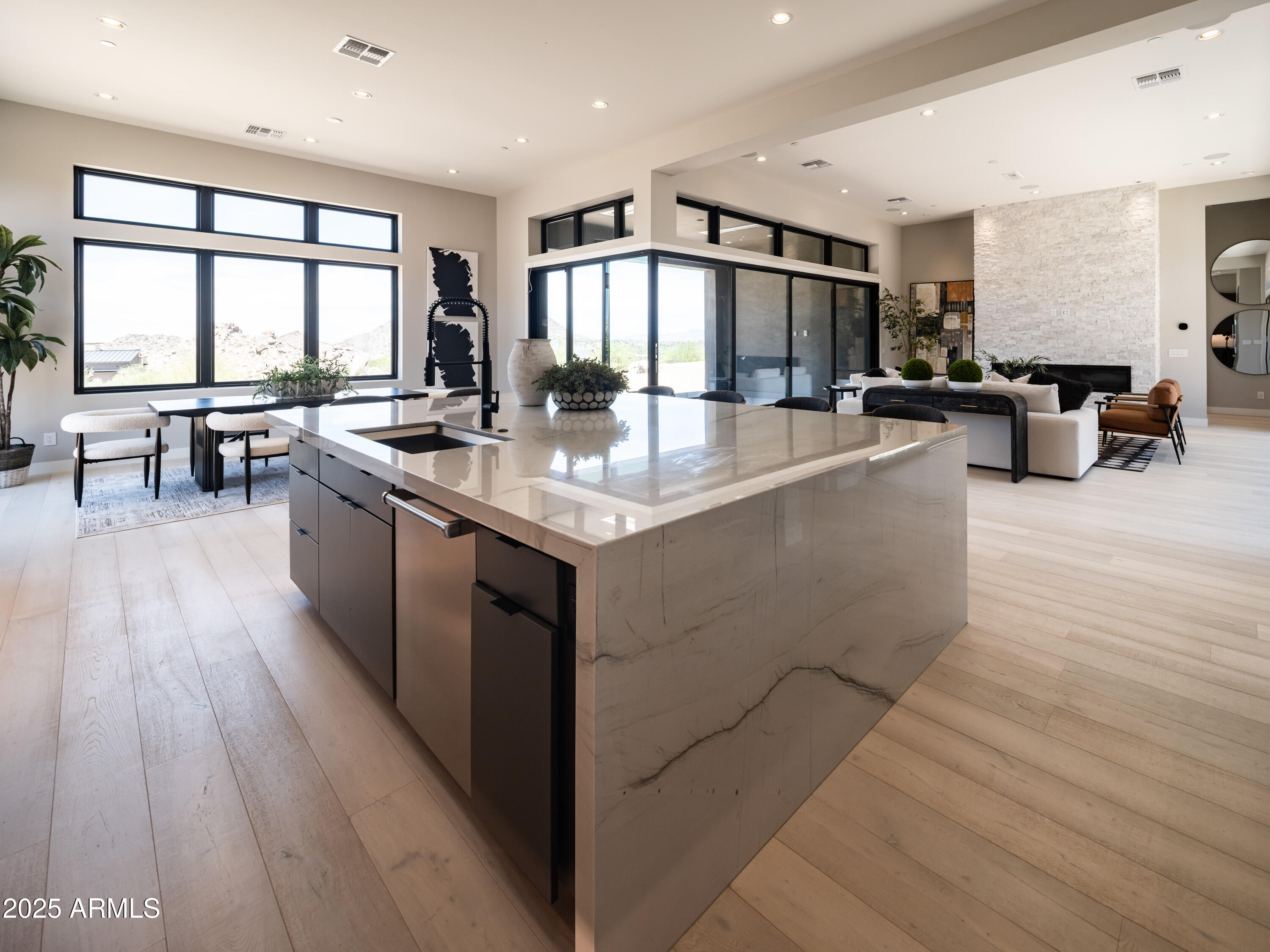 SERENO CANYON - Residential