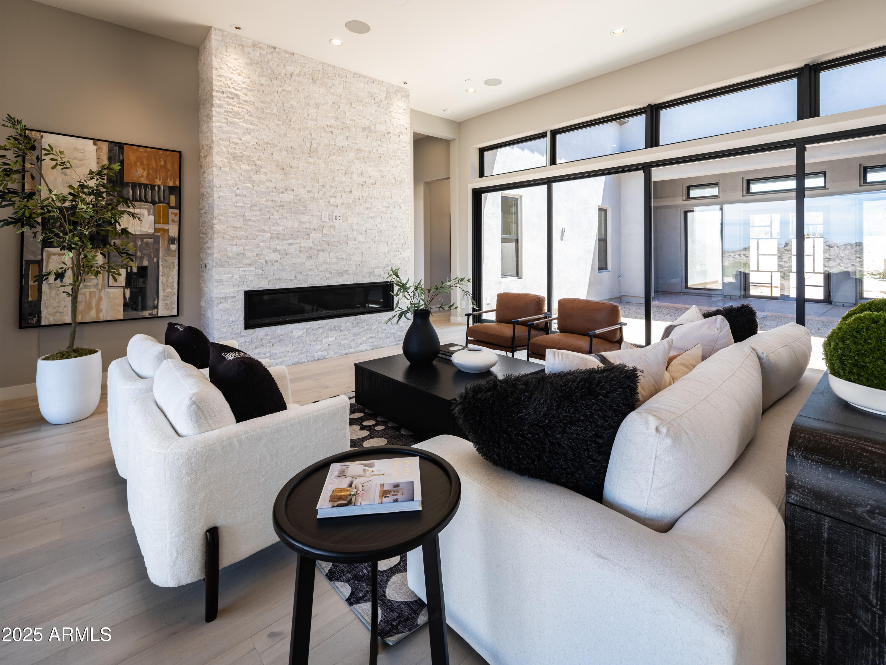 SERENO CANYON - Residential