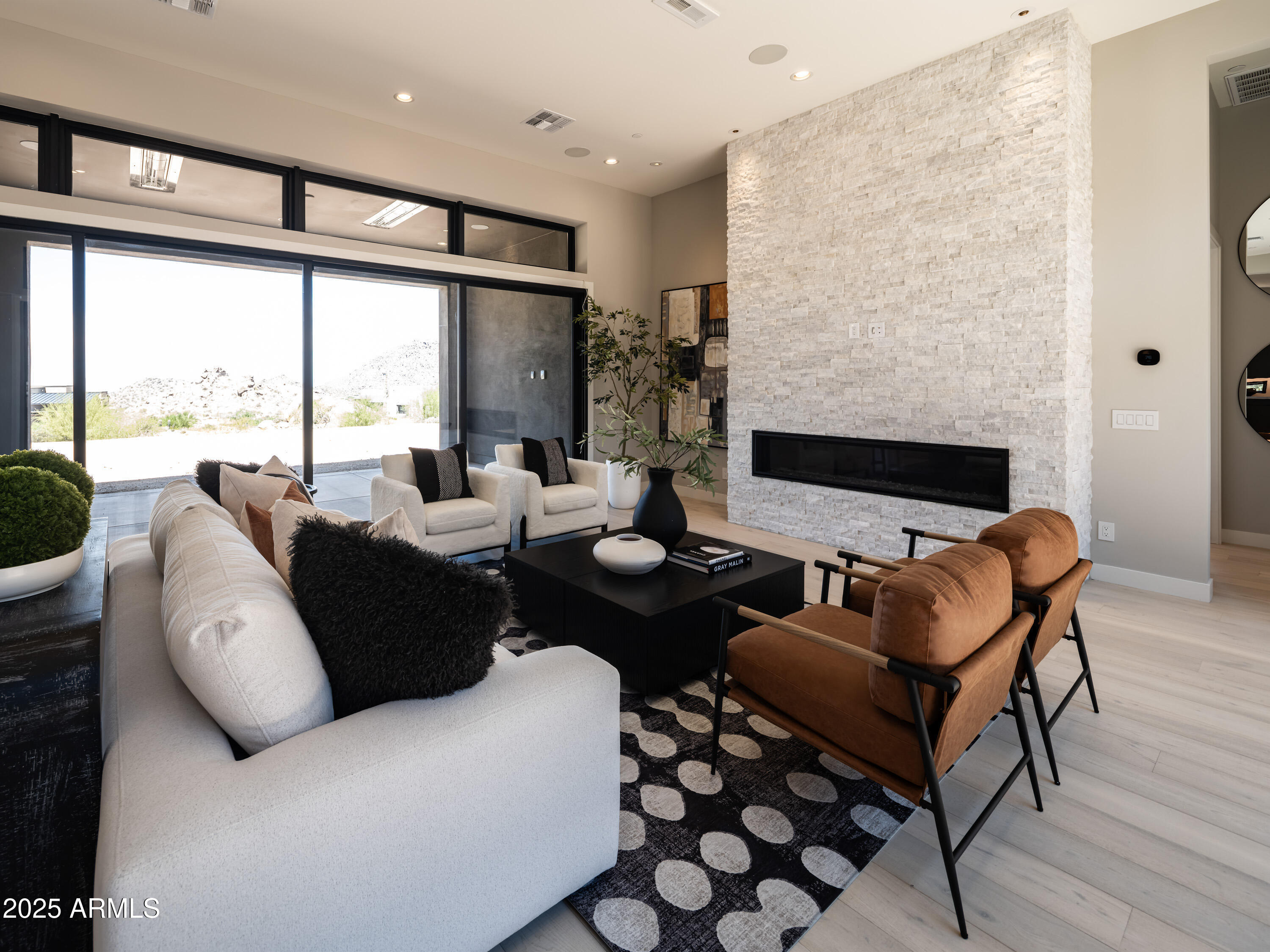 SERENO CANYON - Residential