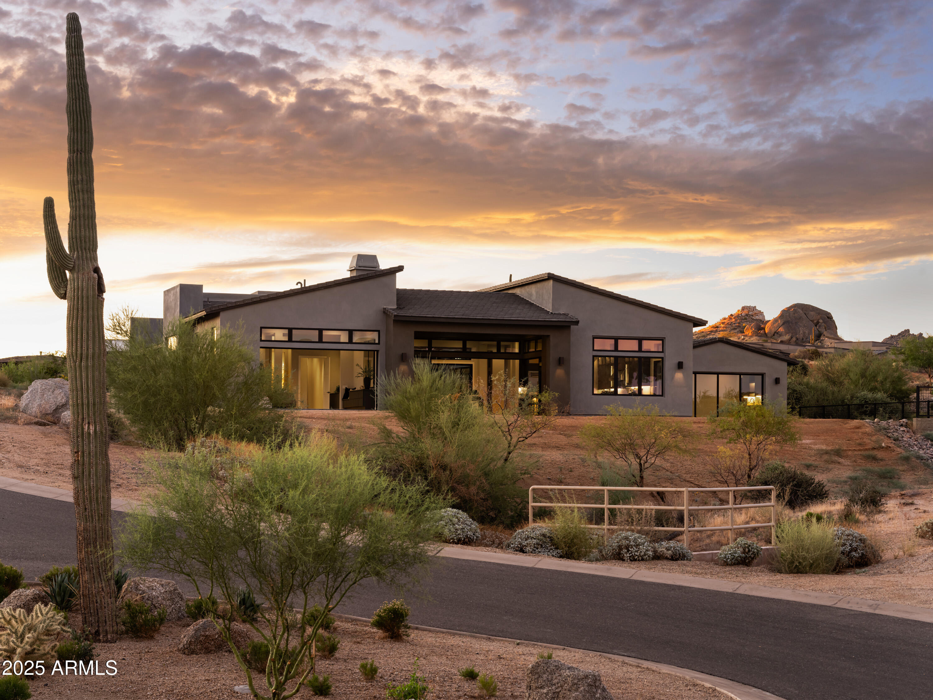 SERENO CANYON - Residential