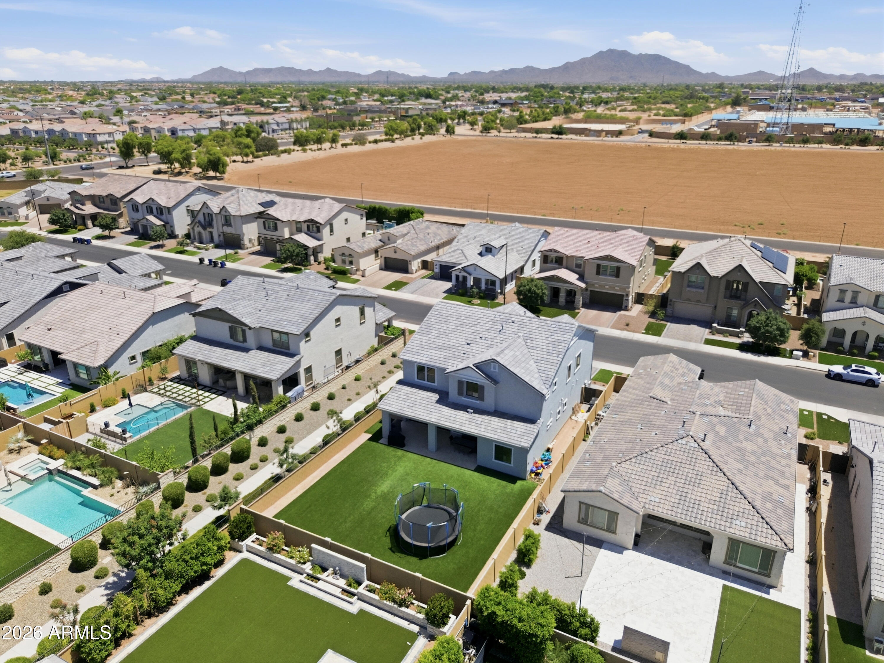 STRATFORD - Residential