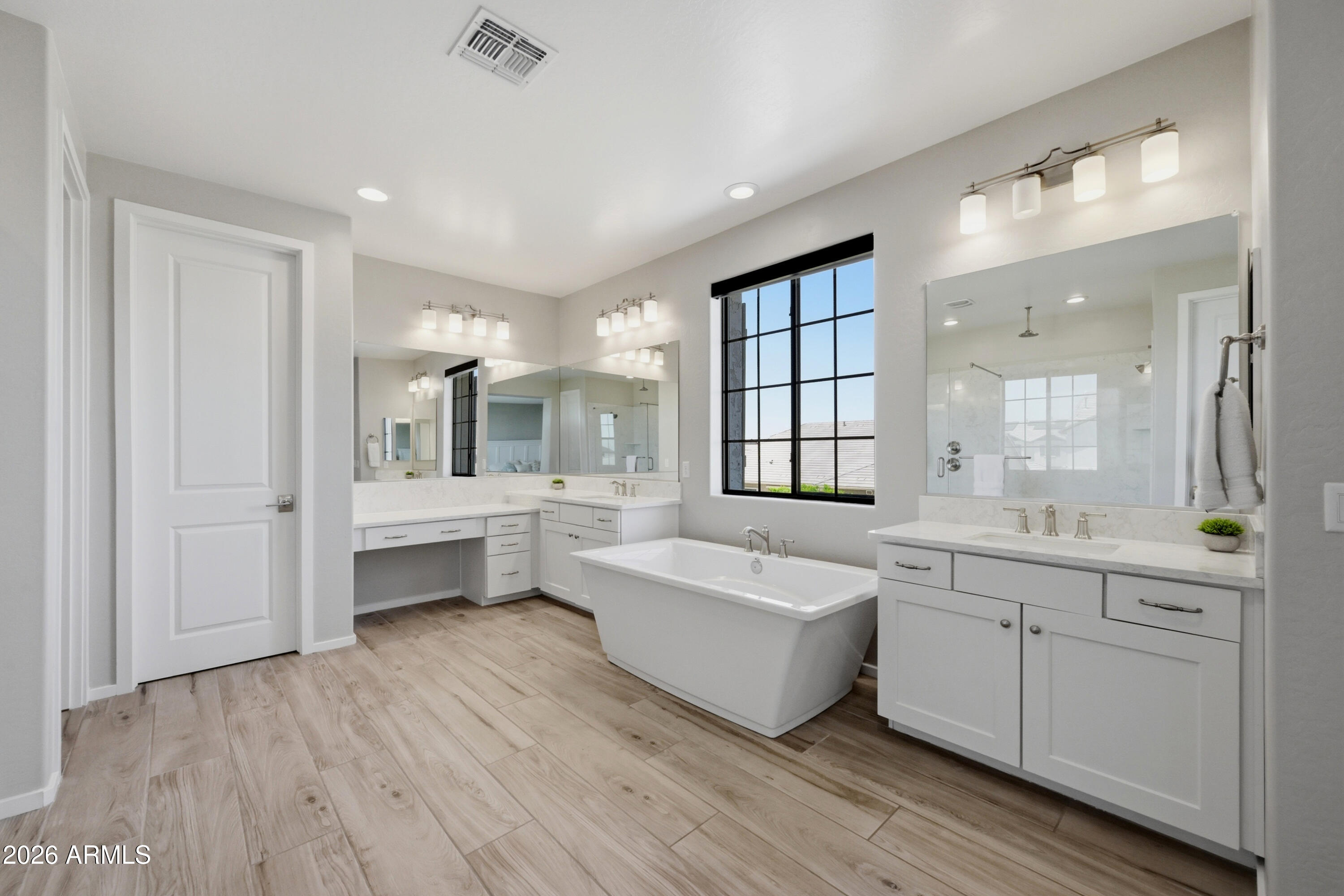 STRATFORD - Residential