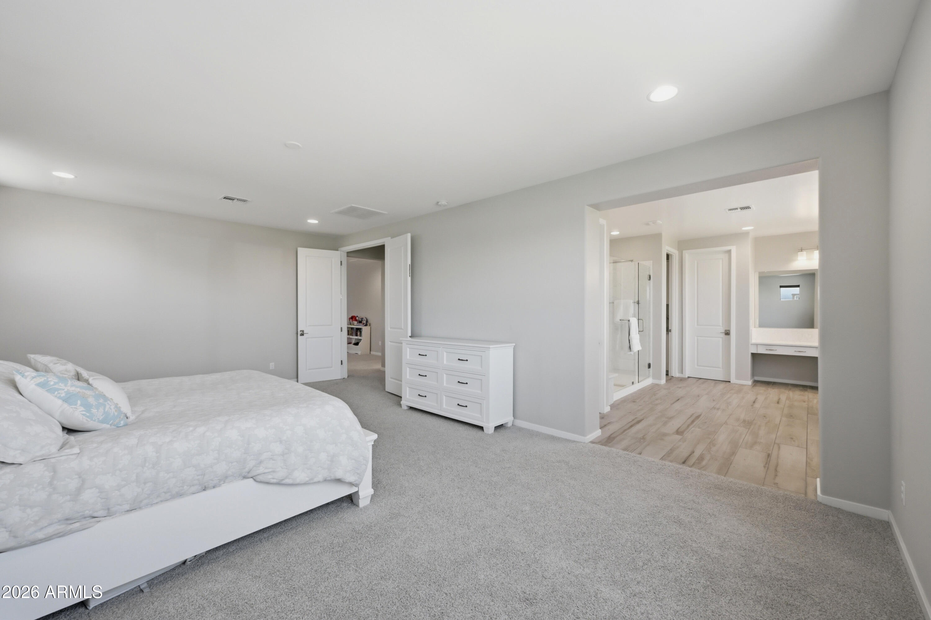 STRATFORD - Residential