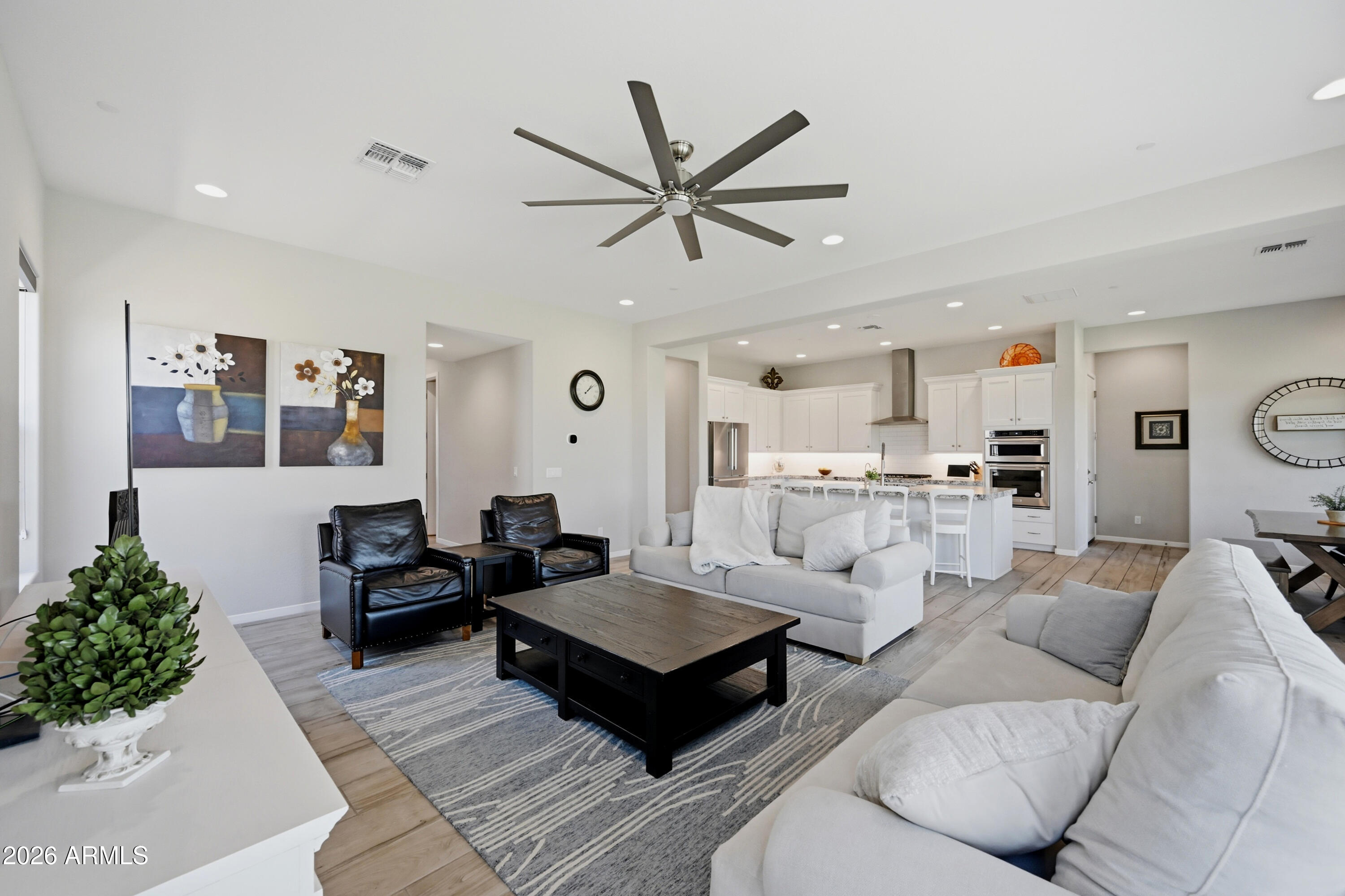 STRATFORD - Residential