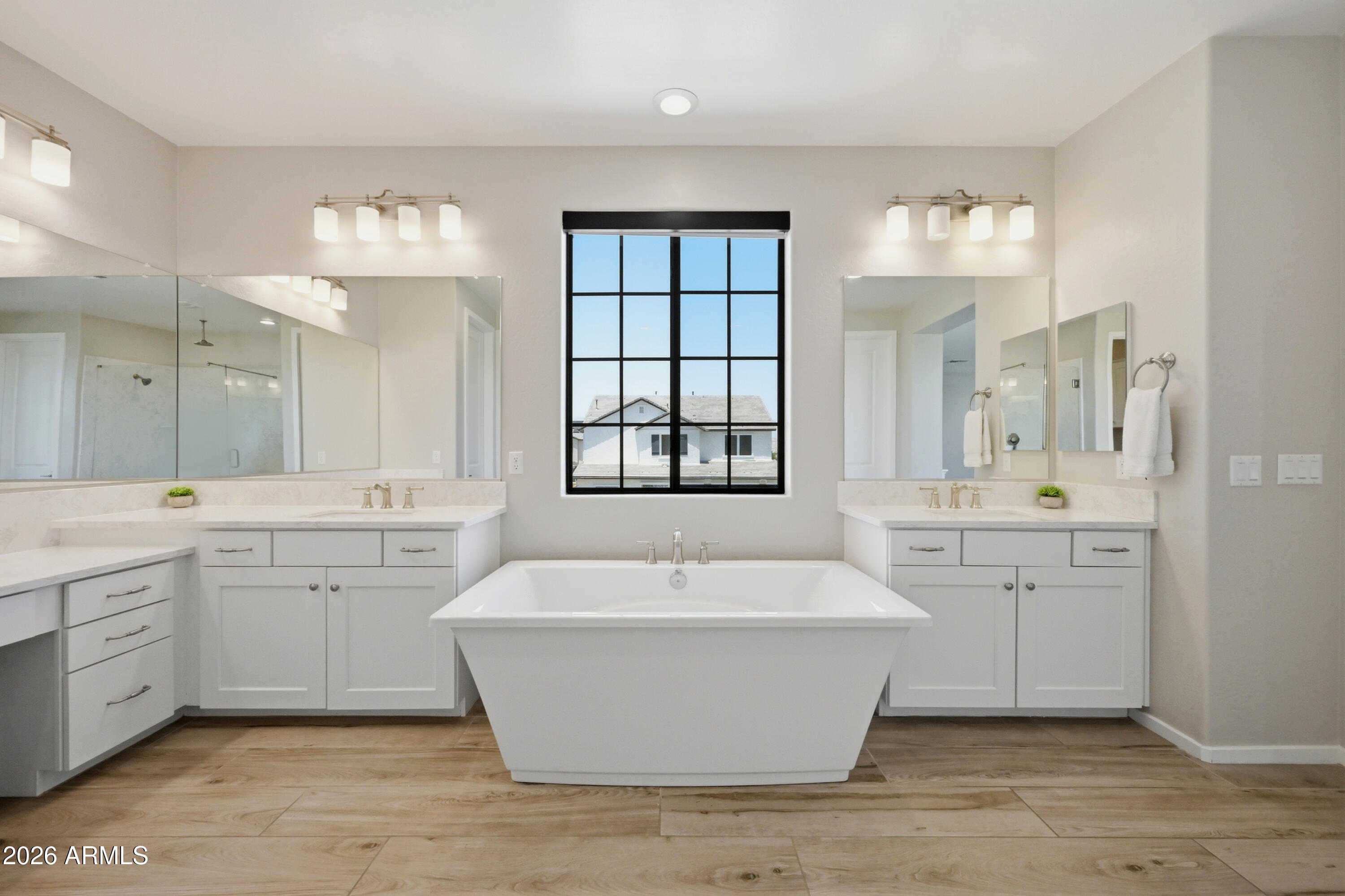 STRATFORD - Residential