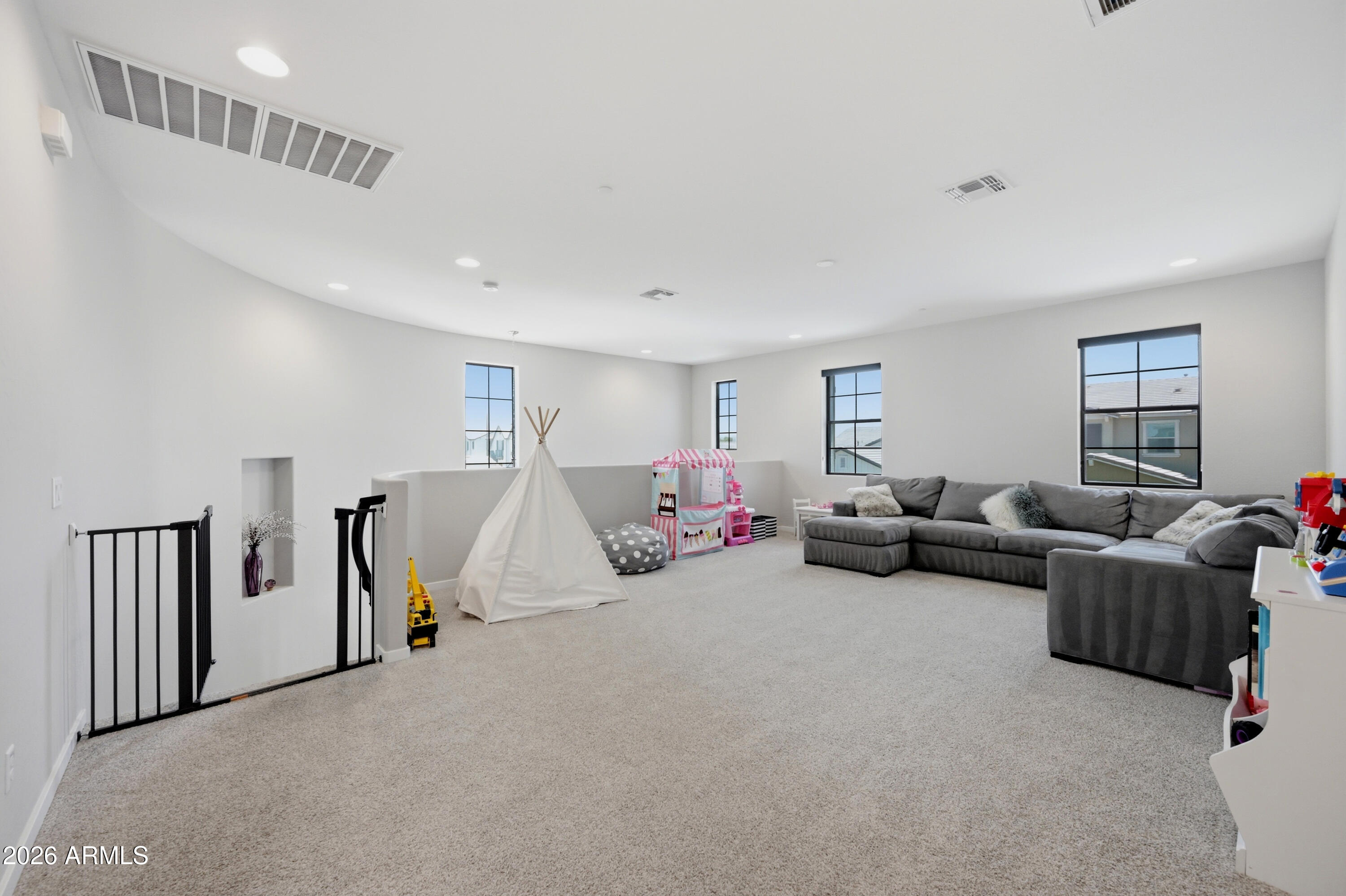 STRATFORD - Residential