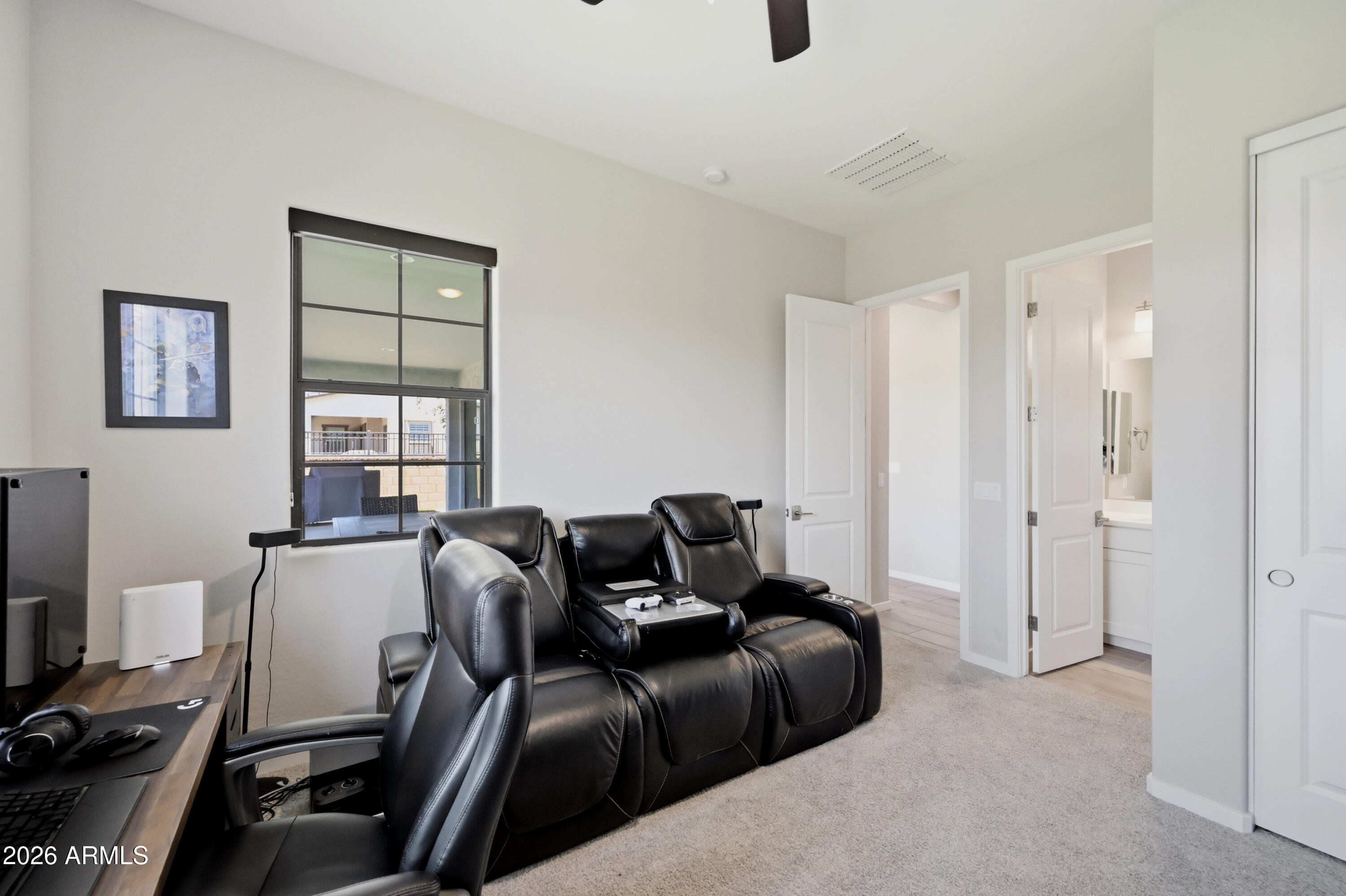 STRATFORD - Residential