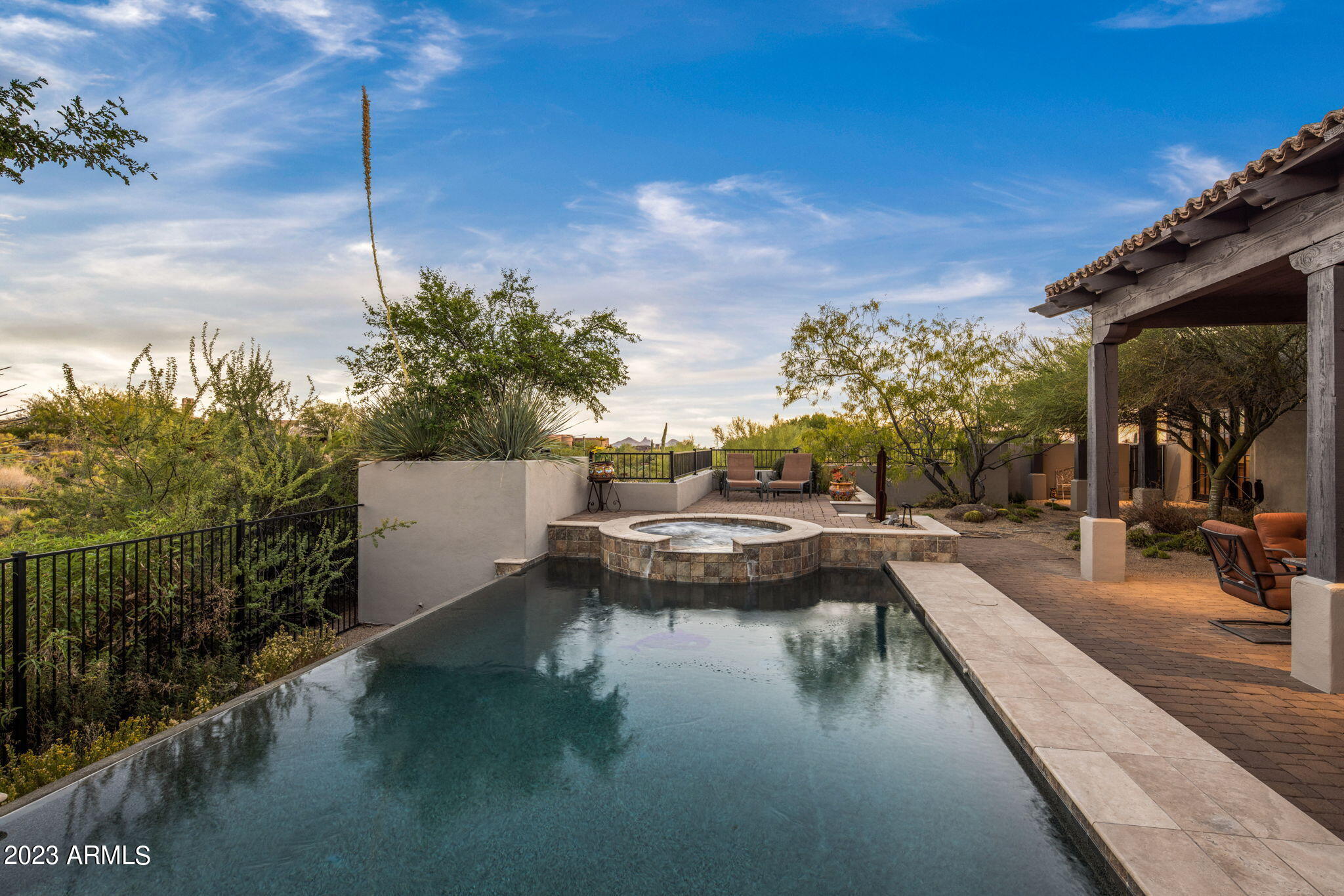 Mirabel Club - Residential