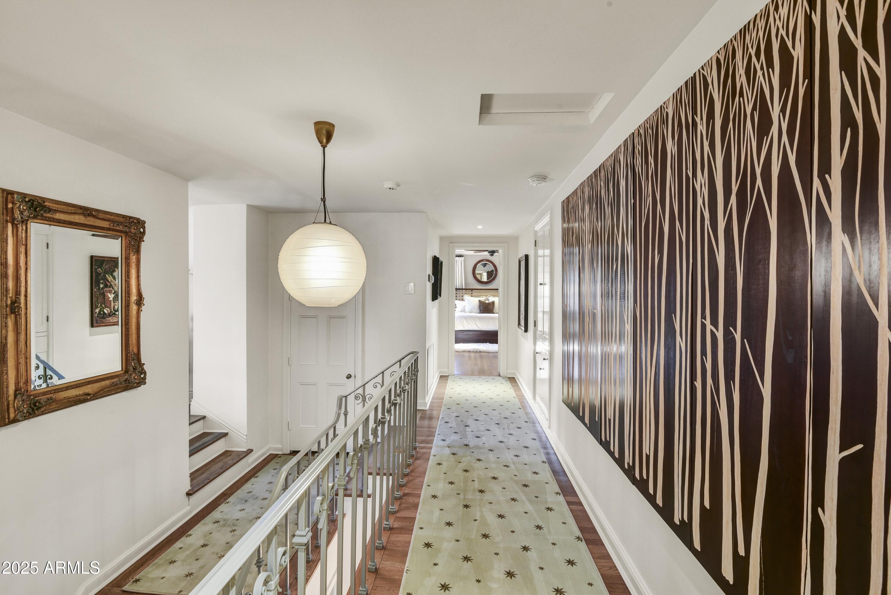 Country Club Manor - Residential