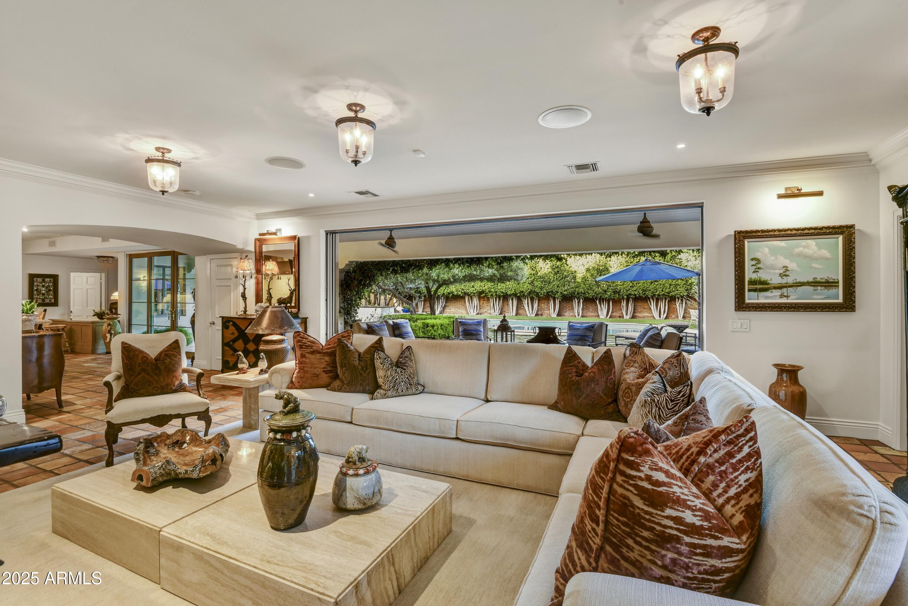 Country Club Manor - Residential