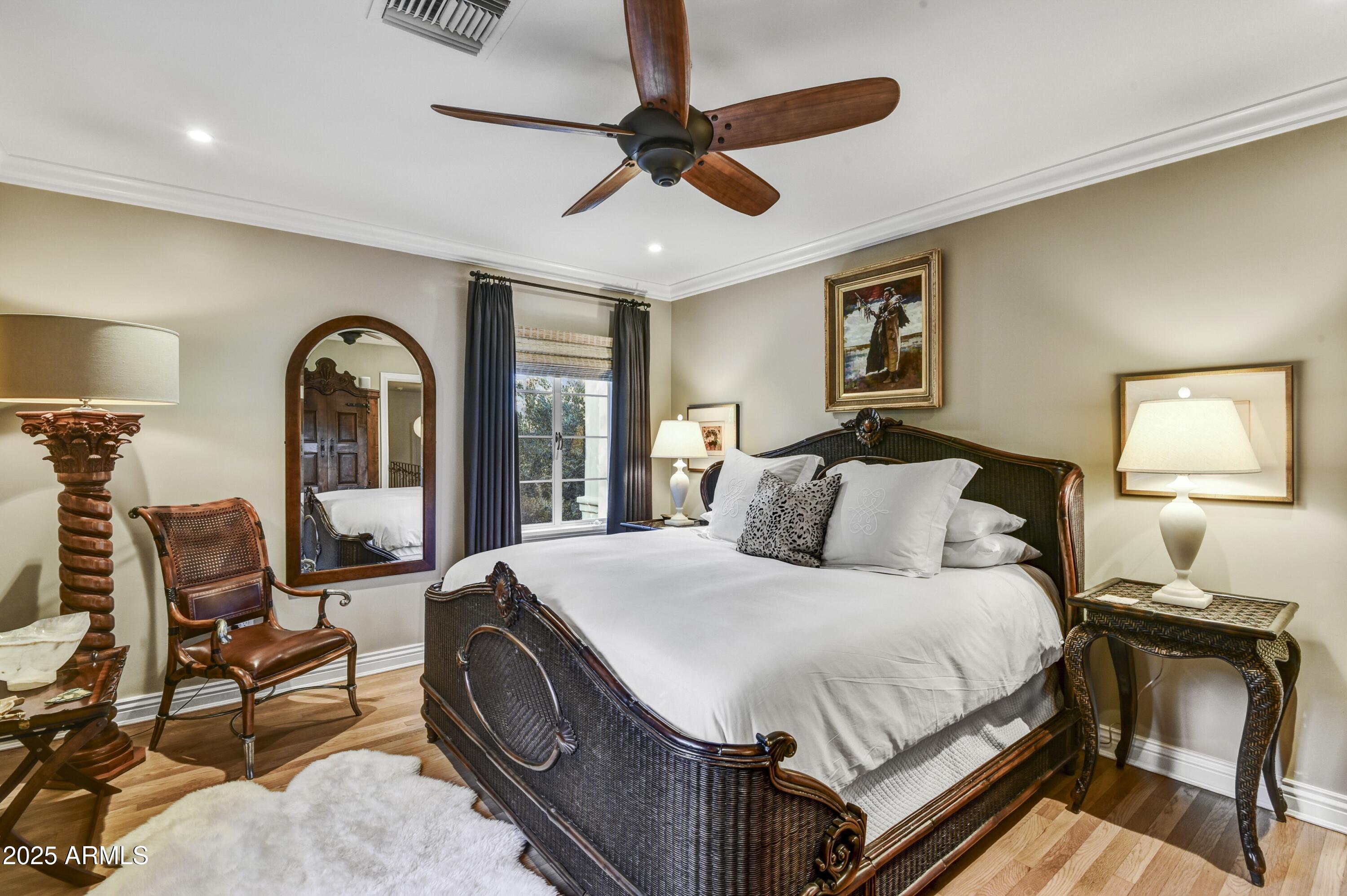 Country Club Manor - Residential