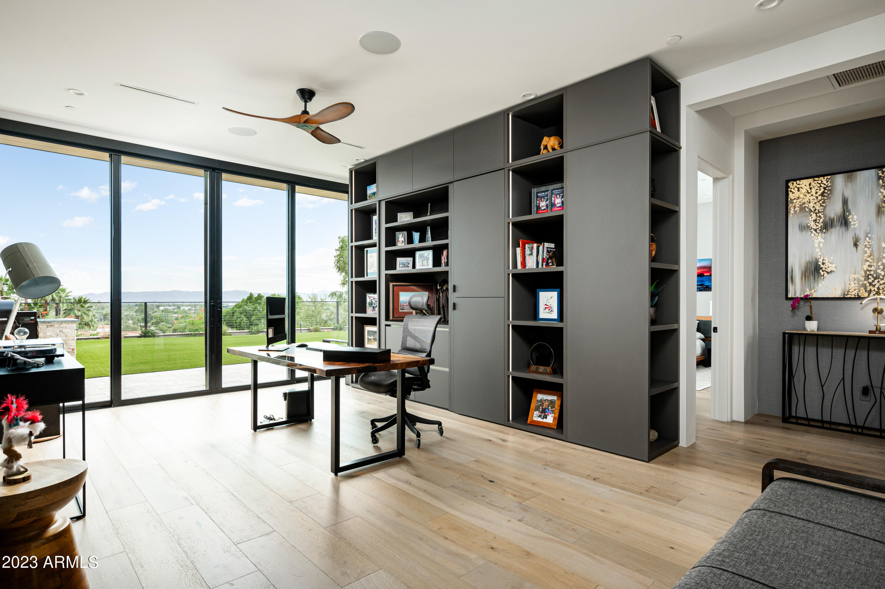 CAMELBACK FOOTHILLS 2 - Residential
