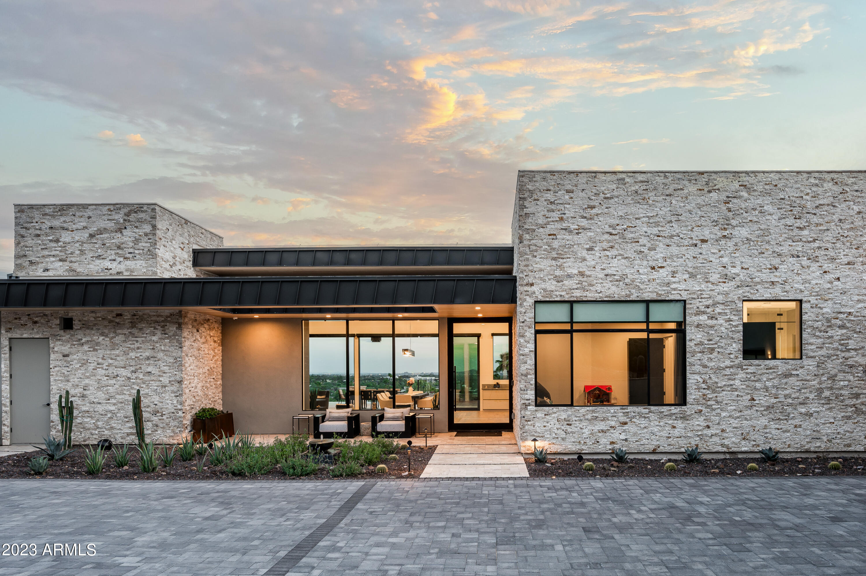 CAMELBACK FOOTHILLS 2 - Residential