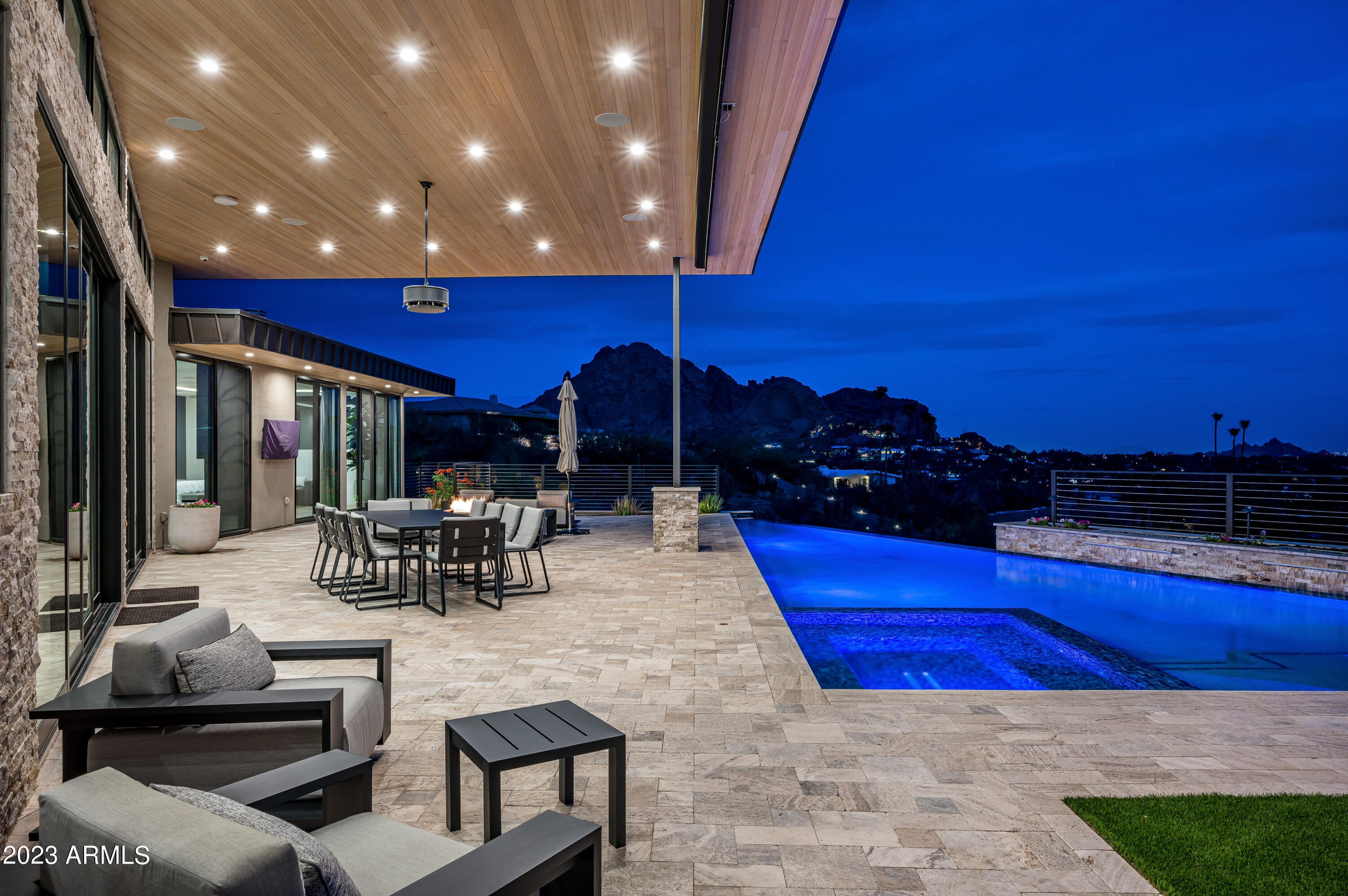 CAMELBACK FOOTHILLS 2 - Residential
