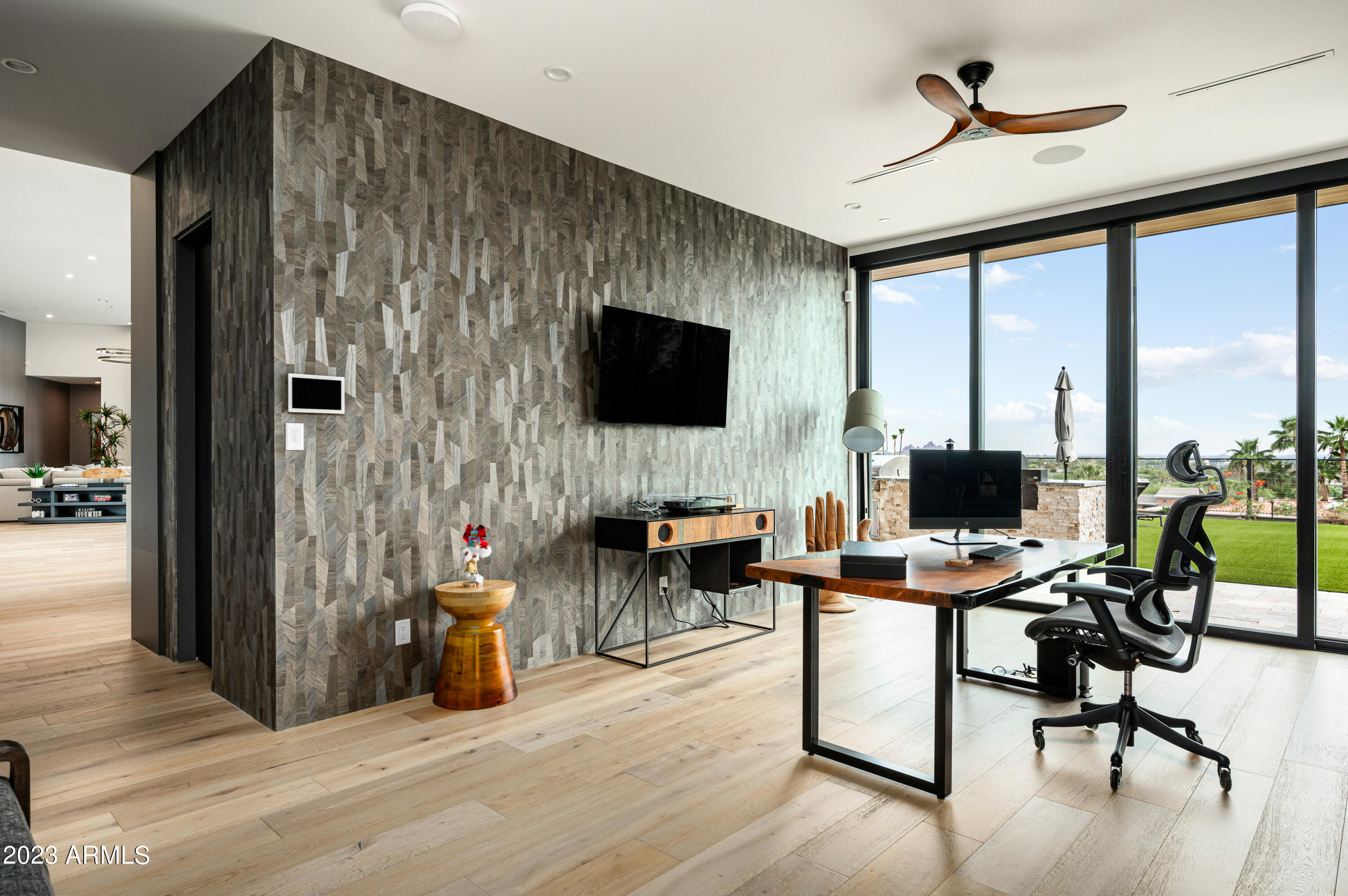CAMELBACK FOOTHILLS 2 - Residential